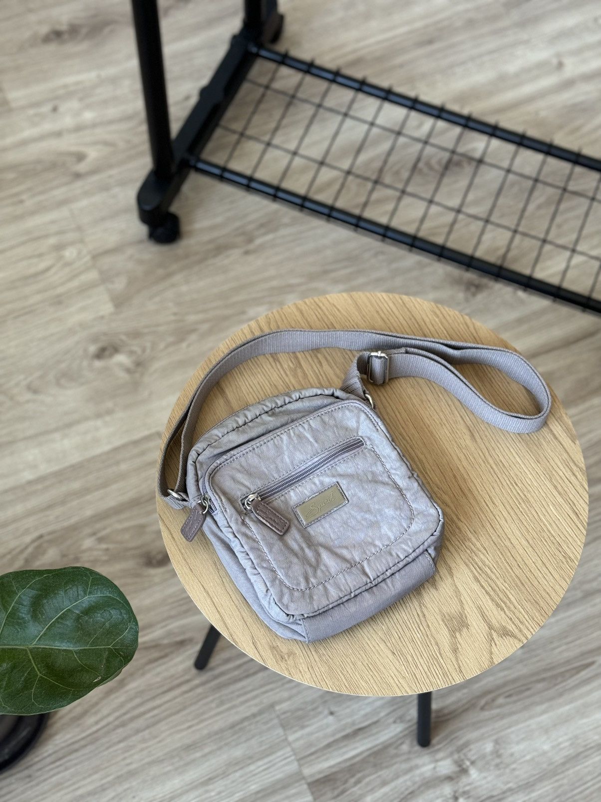 Esprit Vintage Y2K Espirit Japanese Style Nylon Messenger Bag Size ONE SIZE - 1 Thumbnail