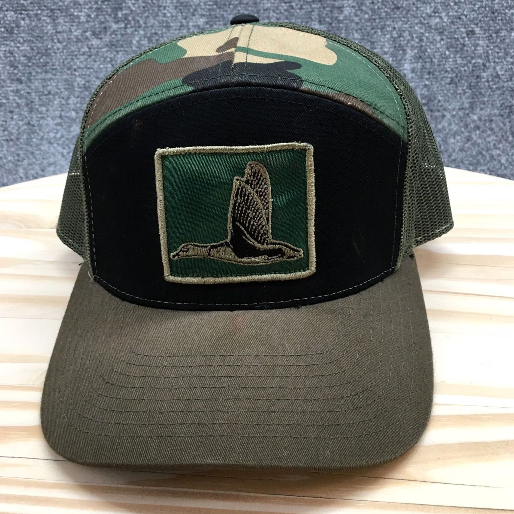 Vintage Richardson Trucker Hat Men Green Camo OS Adjustable Curved Brim Embroidered Logo Size ONE SIZE - 3 Thumbnail