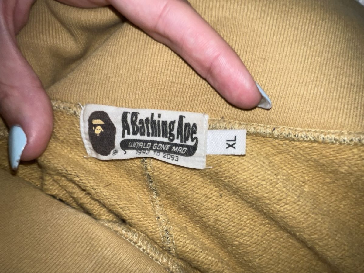 Bape A bathing ape 1st shark sweatpants Size US 36 / EU 52 - 5 Thumbnail