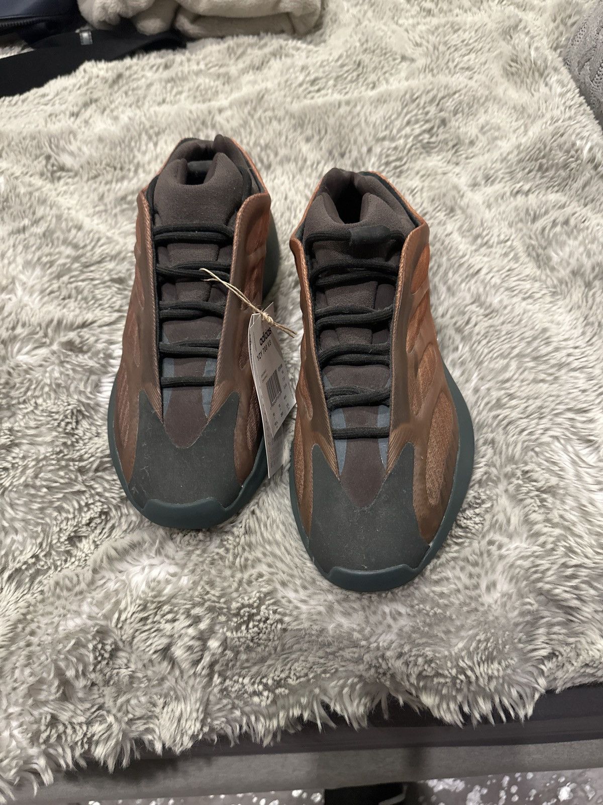 Yeezy Yeezy 700 V3 Copper Fade Size US 10.5 / EU 43-44 - 3 Thumbnail