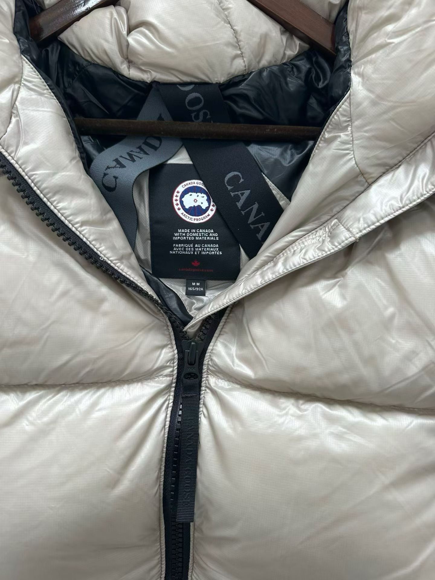Canada Goose Canada Goose Gray Silver Hooded Down Jacket Size US M / EU 48-50 / 2 - 4 Thumbnail