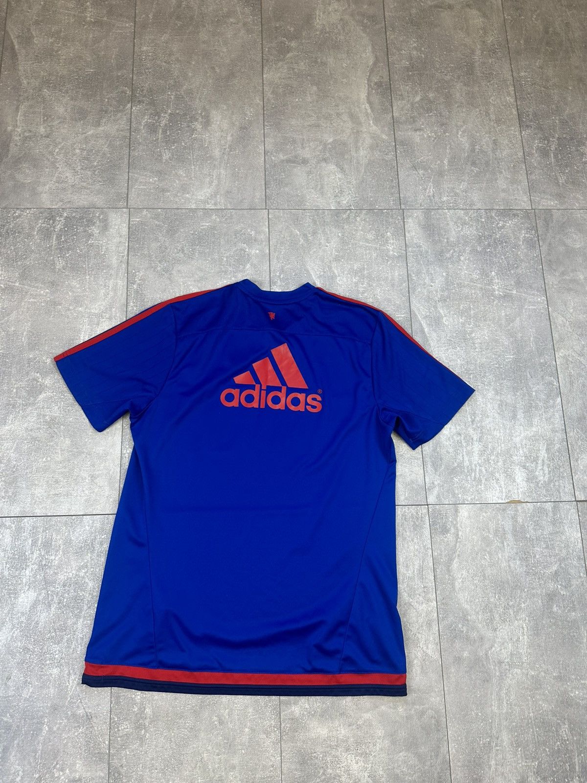 Vintage Men’s adidas Manchester overprint logo home soccer jersey Size US L / EU 52-54 / 3 - 7 Thumbnail