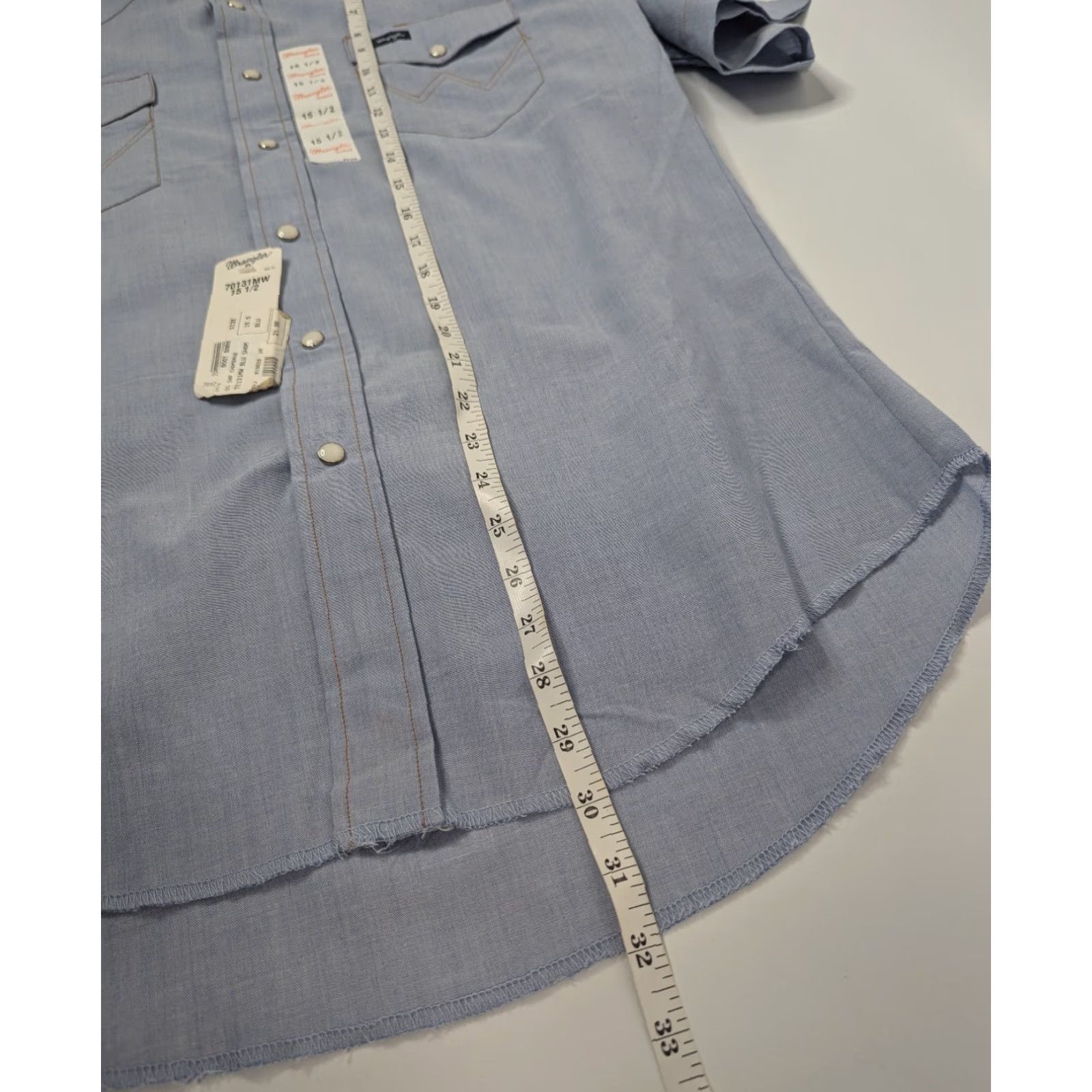 Wrangler VINTAGE Wrangler Light Blue Chambray Pearl Snap Western SS Shirt Men's XL Blue Cowboy Cut Work 90s Wrangler Cowboy Cut Shirt Size US XL / EU 56 / 4 - 4 Thumbnail