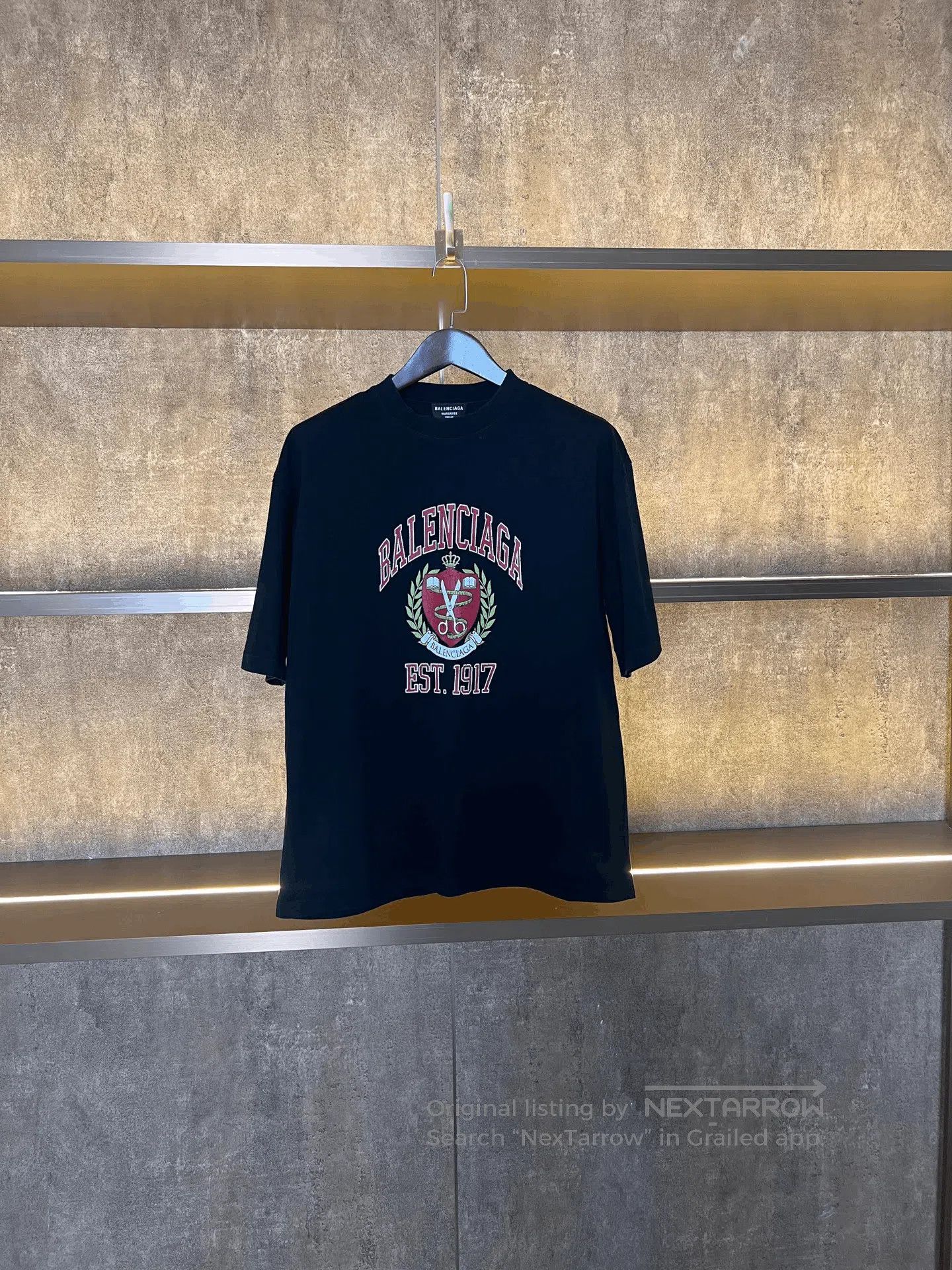 Balenciaga Balenciaga Short-Sleeve T-Shirt. Size US S / EU 44-46 / 1 - 1 Thumbnail