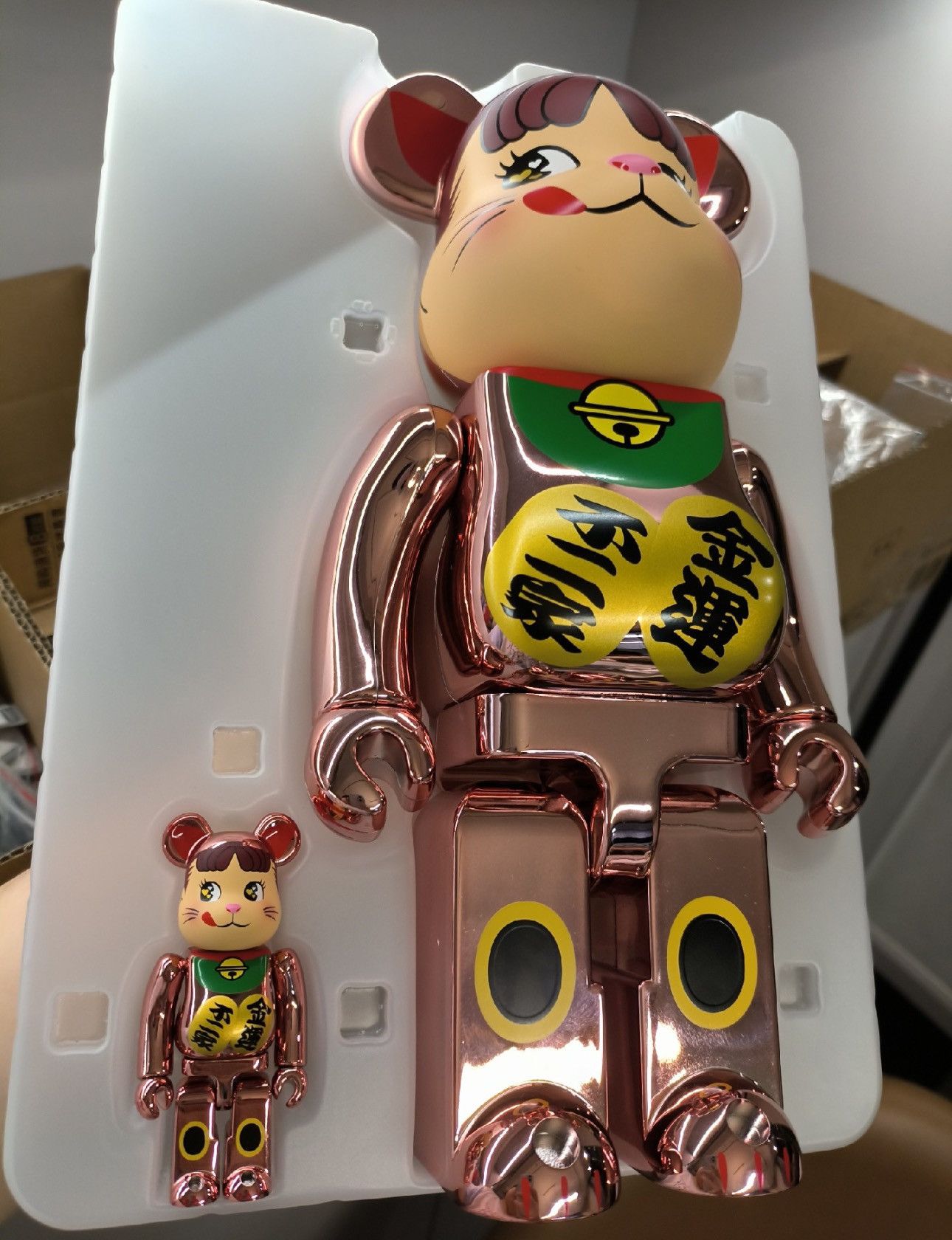 Japanese Brand Bearbrick Lucky Cat Peko-Chan Money Luck 100% & 400% Set Size ONE SIZE - 3 Thumbnail