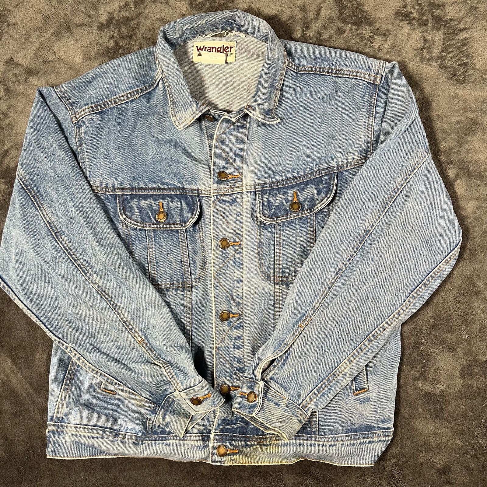 Wrangler Vintage Wrangler Rugged Wear Denim Thrashed Washed Jacket Size US L / EU 52-54 / 3 - 1 Thumbnail