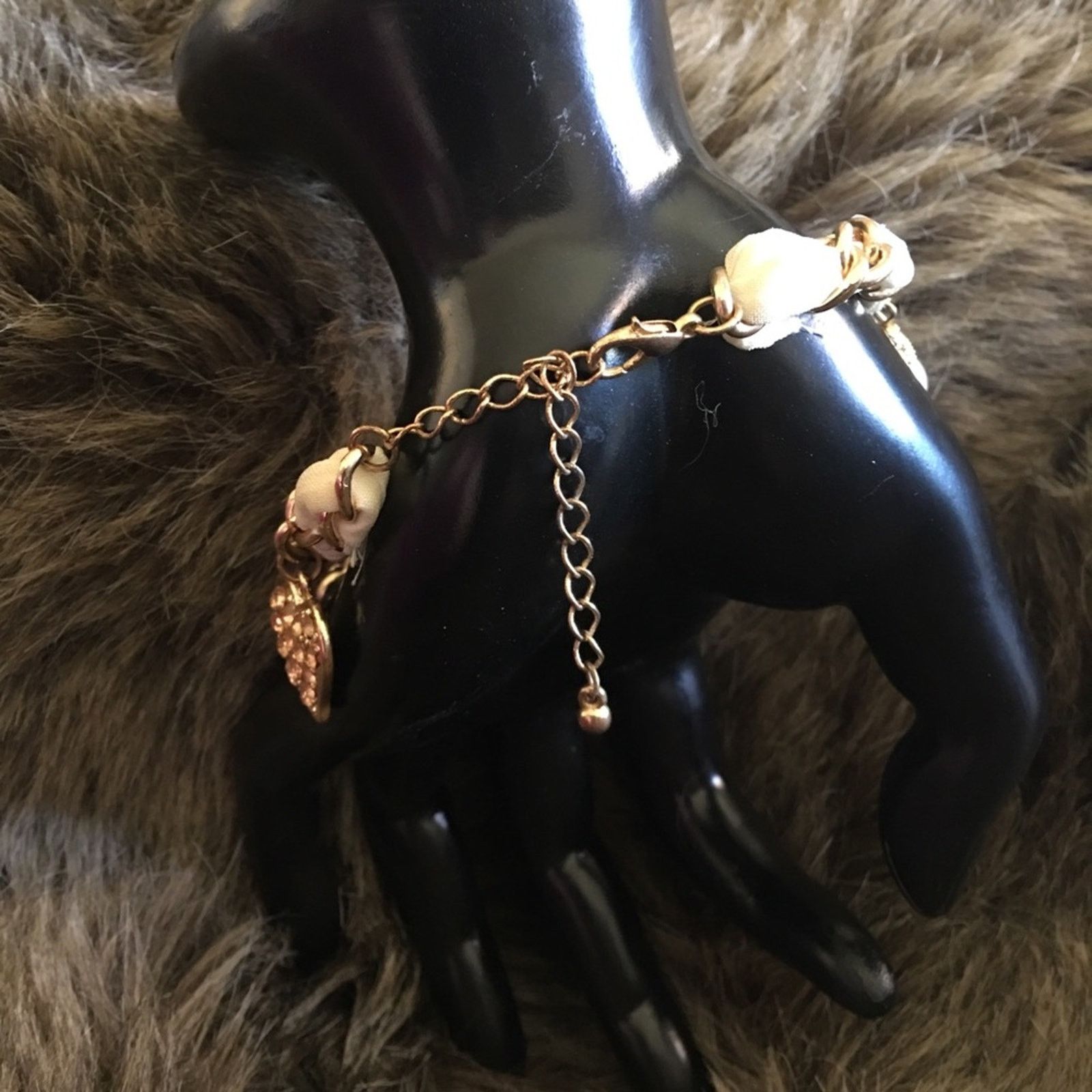 Jewelry Victorian style cream silk chain charm bracelet Size ONE SIZE - 6 Thumbnail