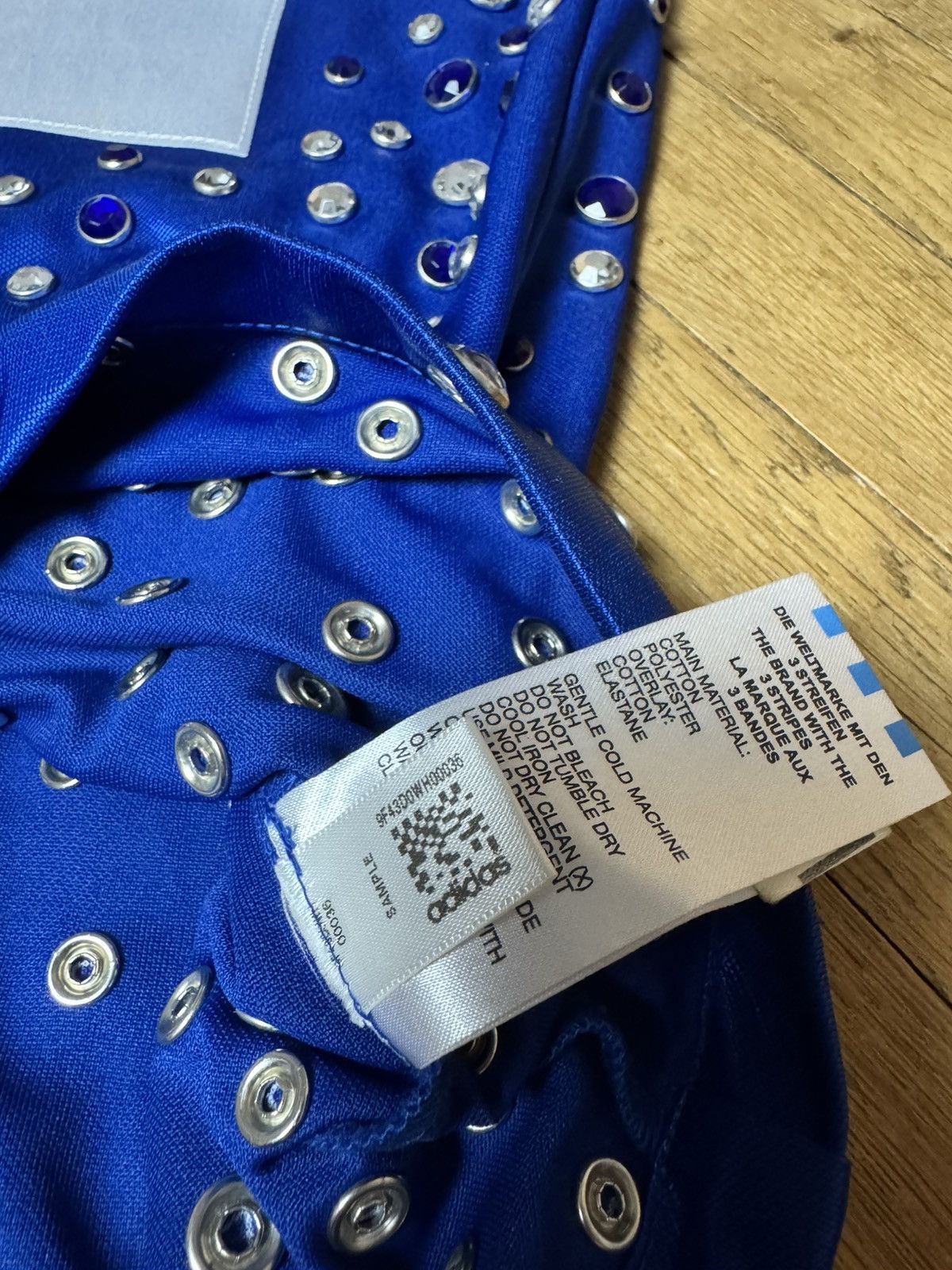 Adidas × Jeremy Scott Adidas x Jeremy Scott SAMPLE Jersey Shirt M Size US M / EU 48-50 / 2 - 7 Thumbnail