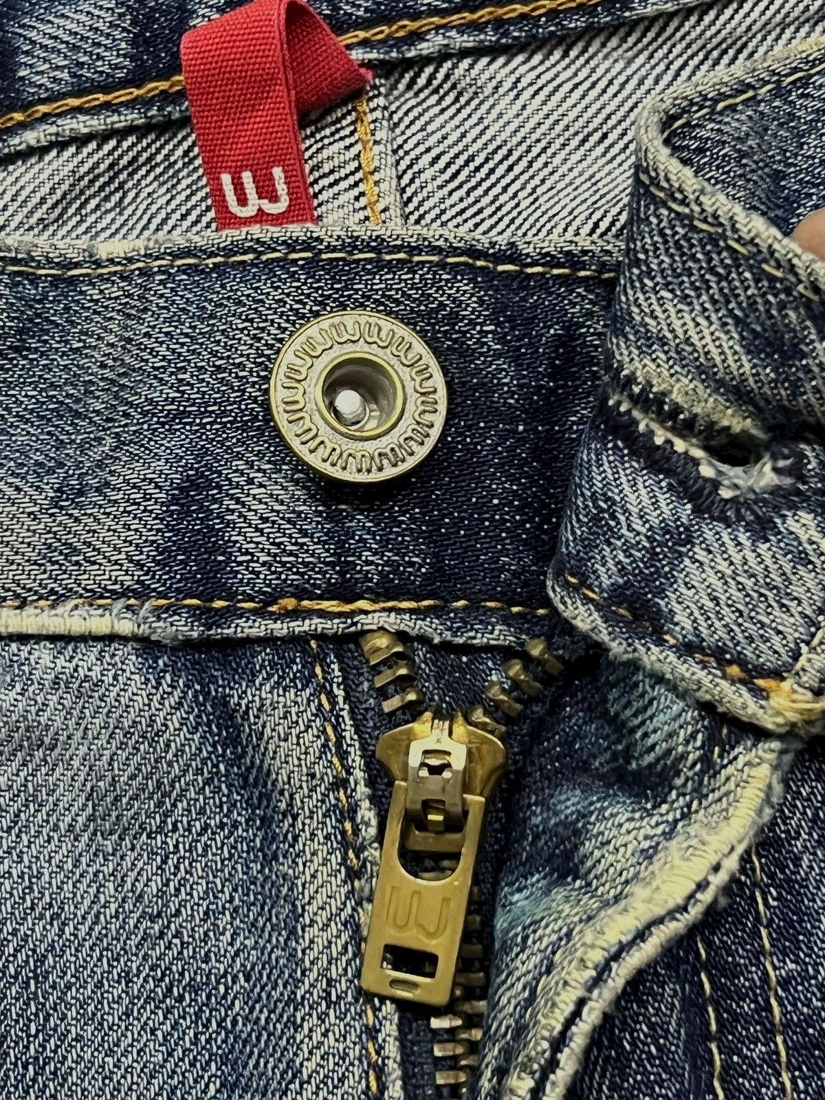 Uniqlo Vintage Uniqlo UJ - Faded Wash, Distressed Denim Size US 36 / EU 52 - 10 Thumbnail