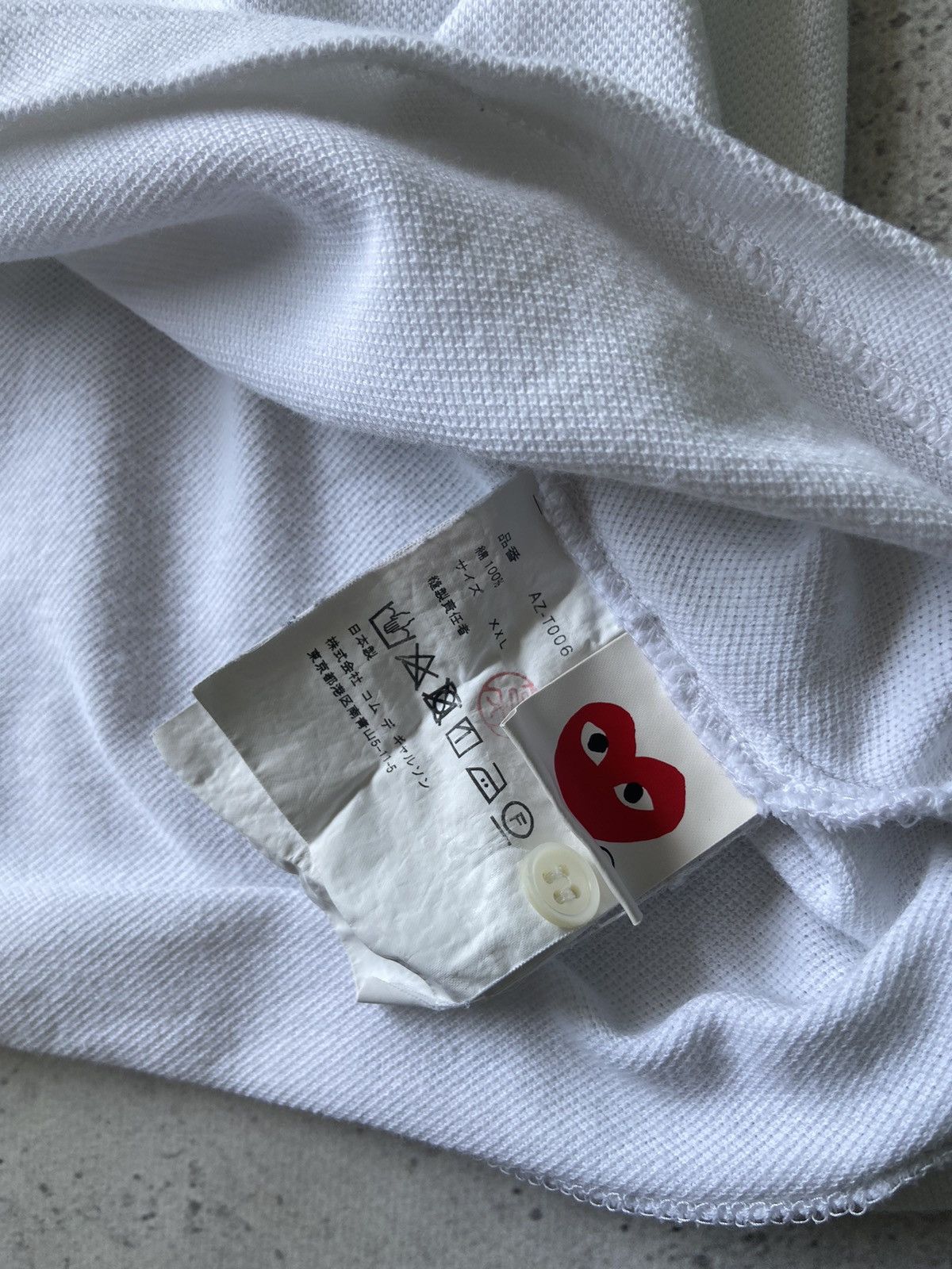 CDG by Comme des Garcons Comme Des Garcons Play Heart polo tee Size US XL / EU 56 / 4 - 5 Thumbnail