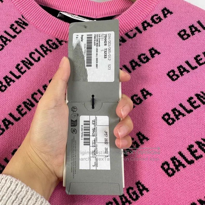 Balenciaga Balenciaga Black and Pink Full Print Bullet Logo Knit Swea Size US L / EU 52-54 / 3 - 7 Thumbnail