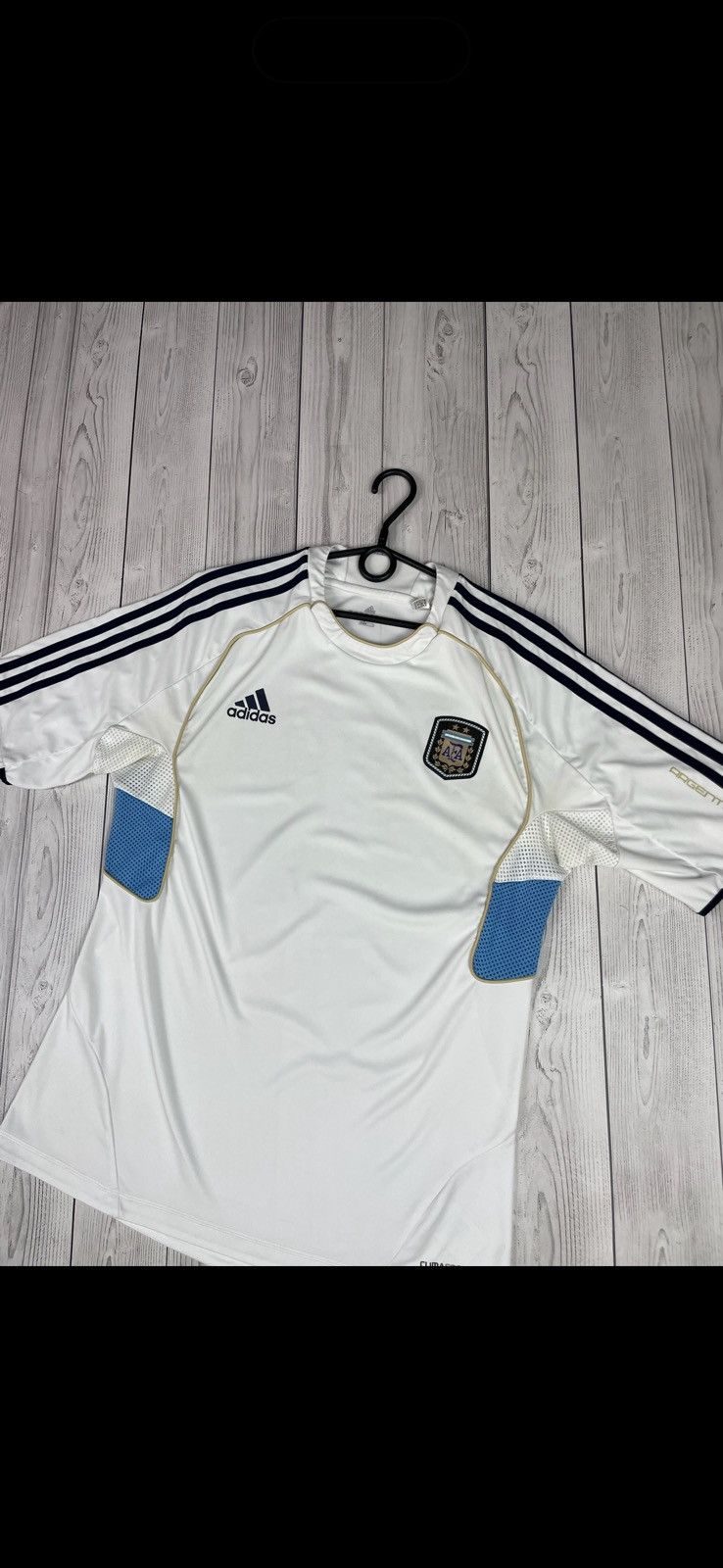 Adidas Vintage adidas Argentina soccer tee logo size L rare Size US L / EU 52-54 / 3 - 2 Thumbnail