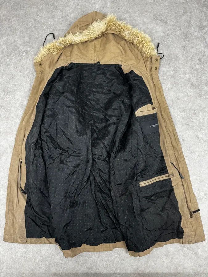 Givenchy 2000s Givenchy Destroyed Fur Hood Beige Cargo Jacket Size US M / EU 48-50 / 2 - 5 Thumbnail
