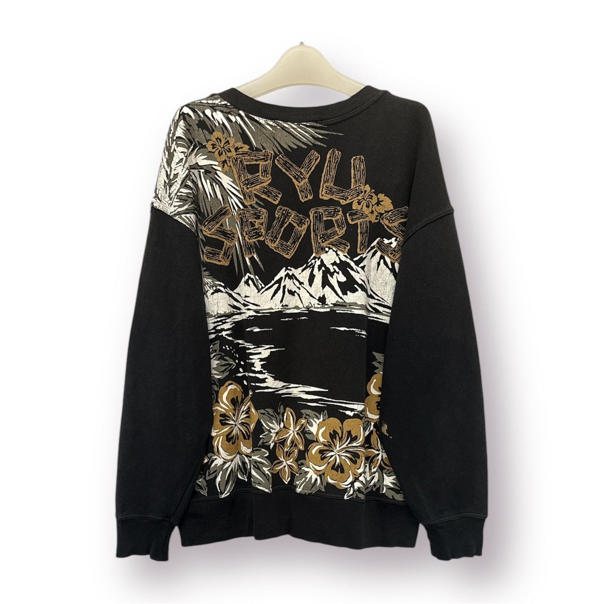 Other 🔥 Ryu Sports Surf style V-neck Sweatshirt - M Size US S / EU 44-46 / 1 - 1 Thumbnail