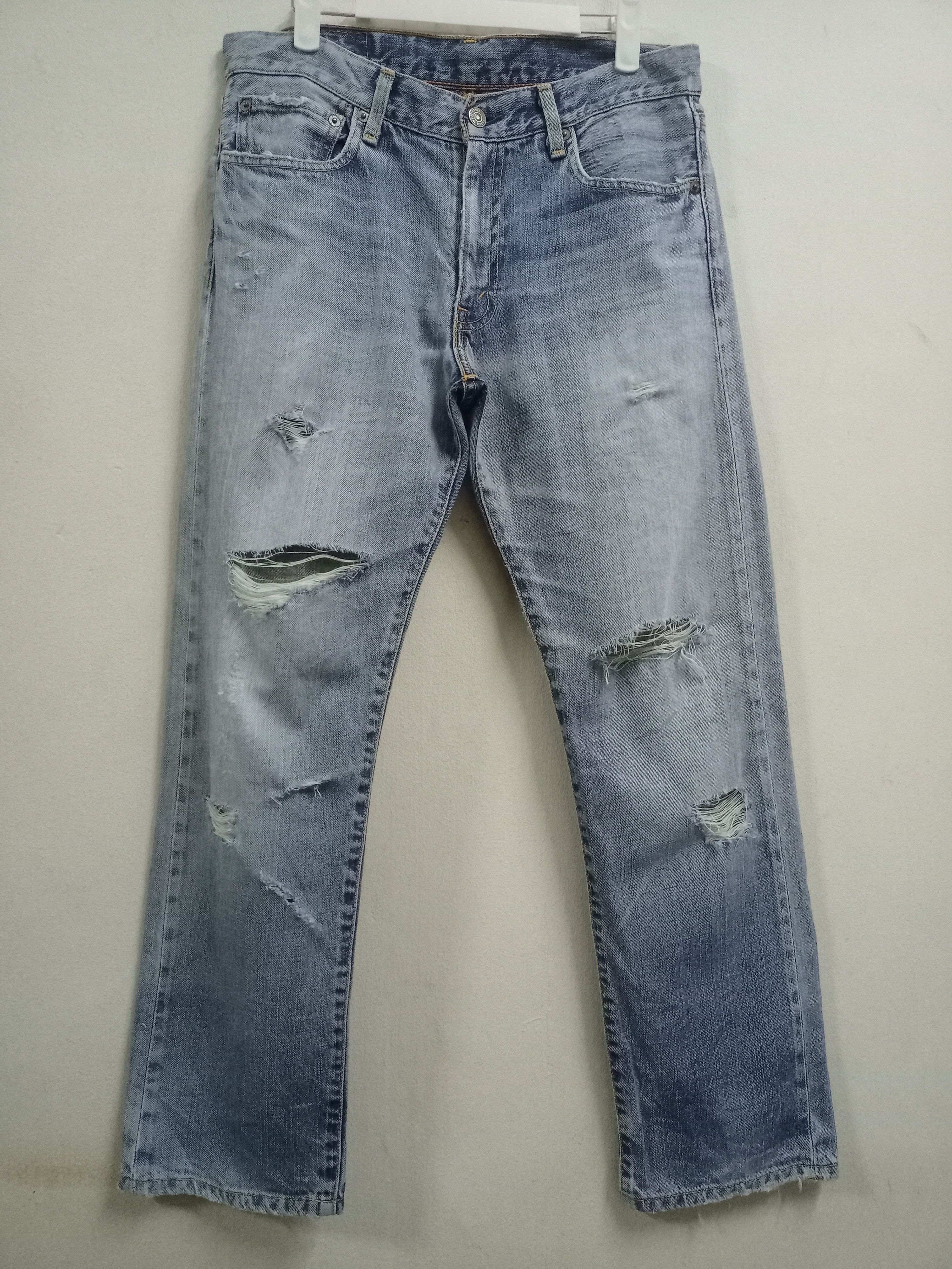Levi's Vintage 90s Levis 505 Light Wash Blue Denim Distressed Jeans Size US 32 / EU 48 - 1 Thumbnail
