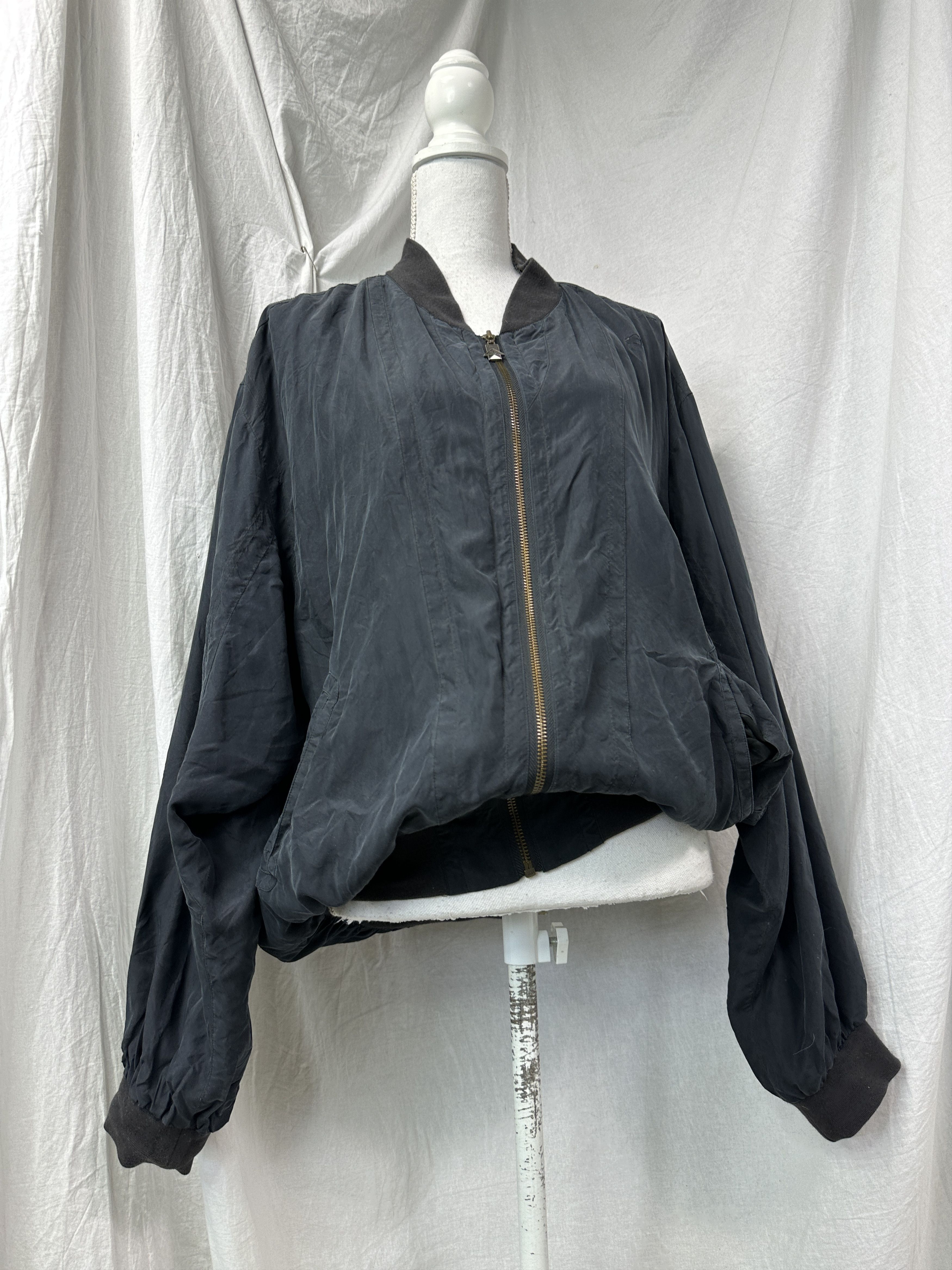 Vintage Vintage Casual Preppy Streetwear Silk Bomber Jacket 00s Size US XL / EU 56 / 4 - 1 Thumbnail
