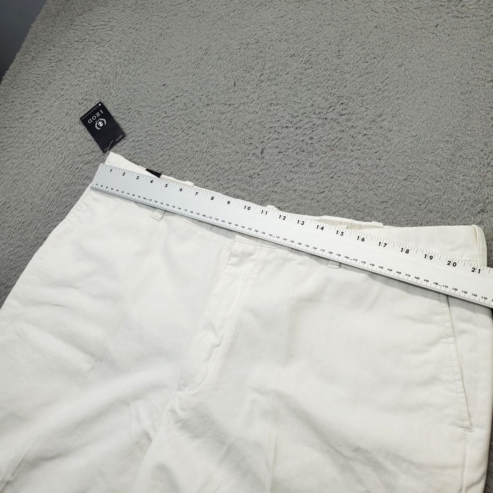 Izod IZOD Mens 42 White Chino Shorts Regular Flat Front Slash Pocket Size US 42 / EU 58 - 3 Thumbnail