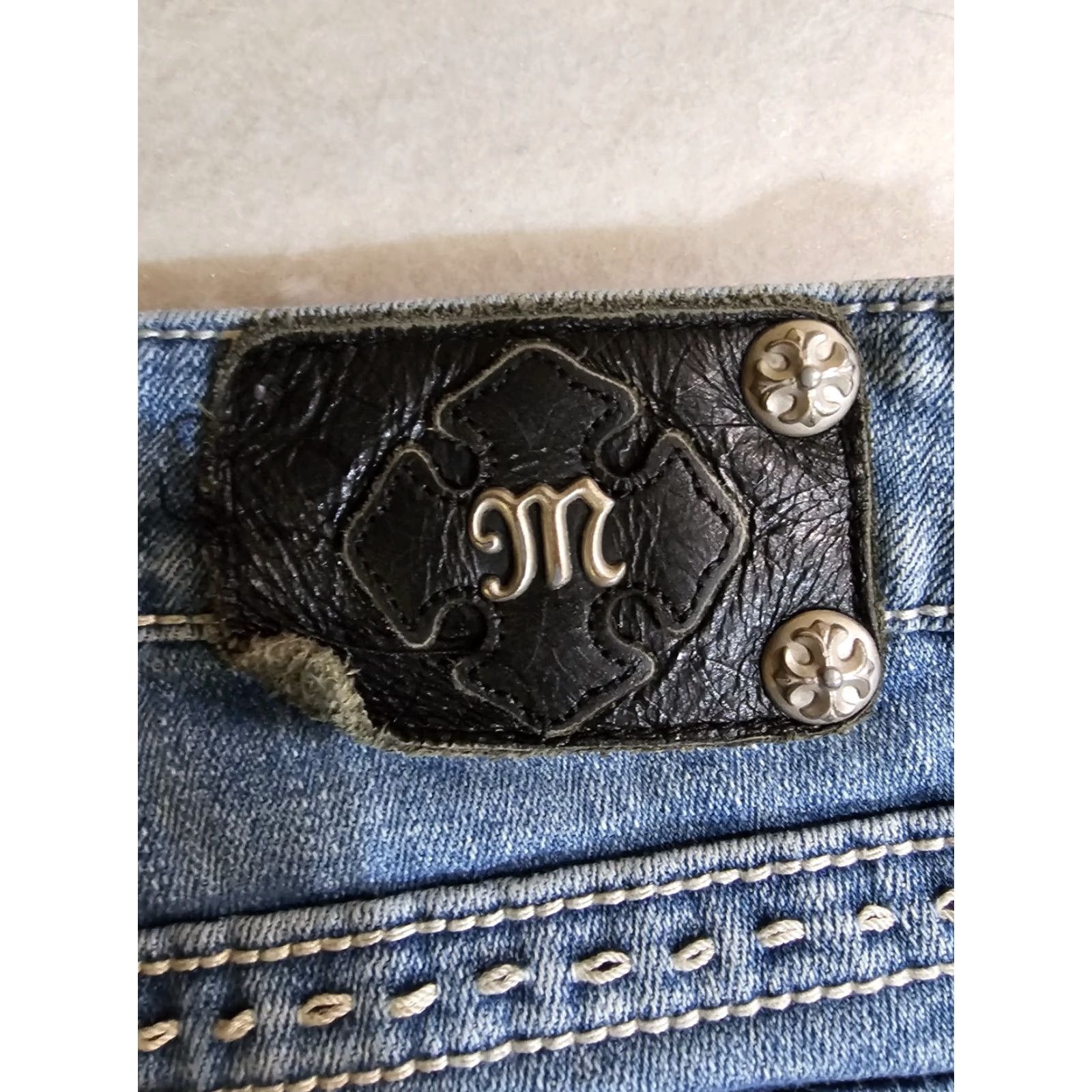 Miss Me Miss Me Signature Boot Cut Jeans Stretch 29x32 Denim Blue Women's Jeans JW5353B Flap Pockets Thick Stitch Size 29" - 7 Thumbnail