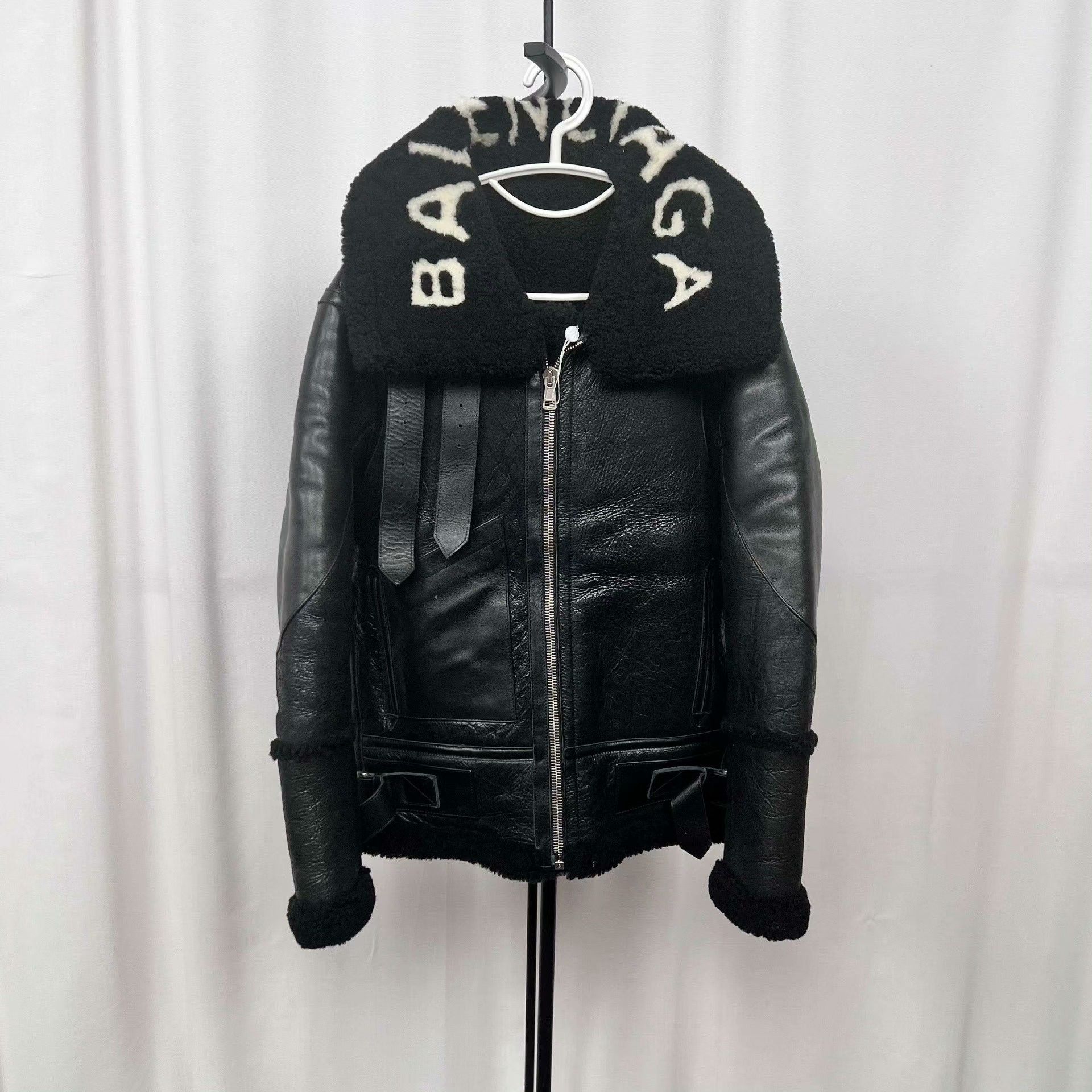 Balenciaga Balenciaga Black Jacket 36 Women Size S / US 4 / IT 40 - 1 Thumbnail