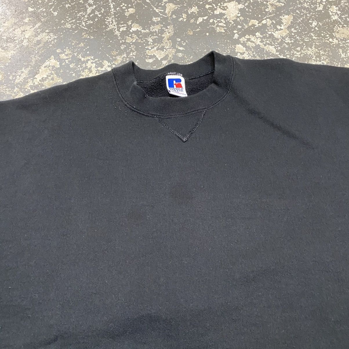 Russell Athletic × Vintage Vintage Russell Athletic Black Blank Boxy Crewneck Hoodie Size US XXL / EU 58 / 5 - 4 Thumbnail