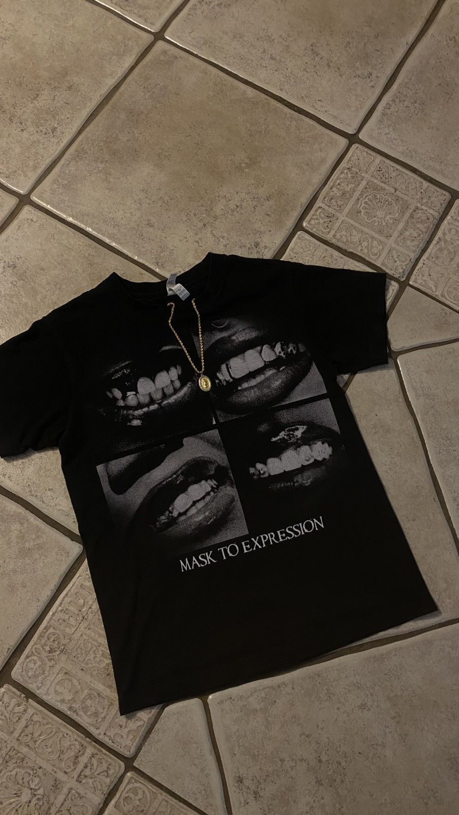 Other “Mask to expression” graphic tee Size US S / EU 44-46 / 1 - 1 Thumbnail