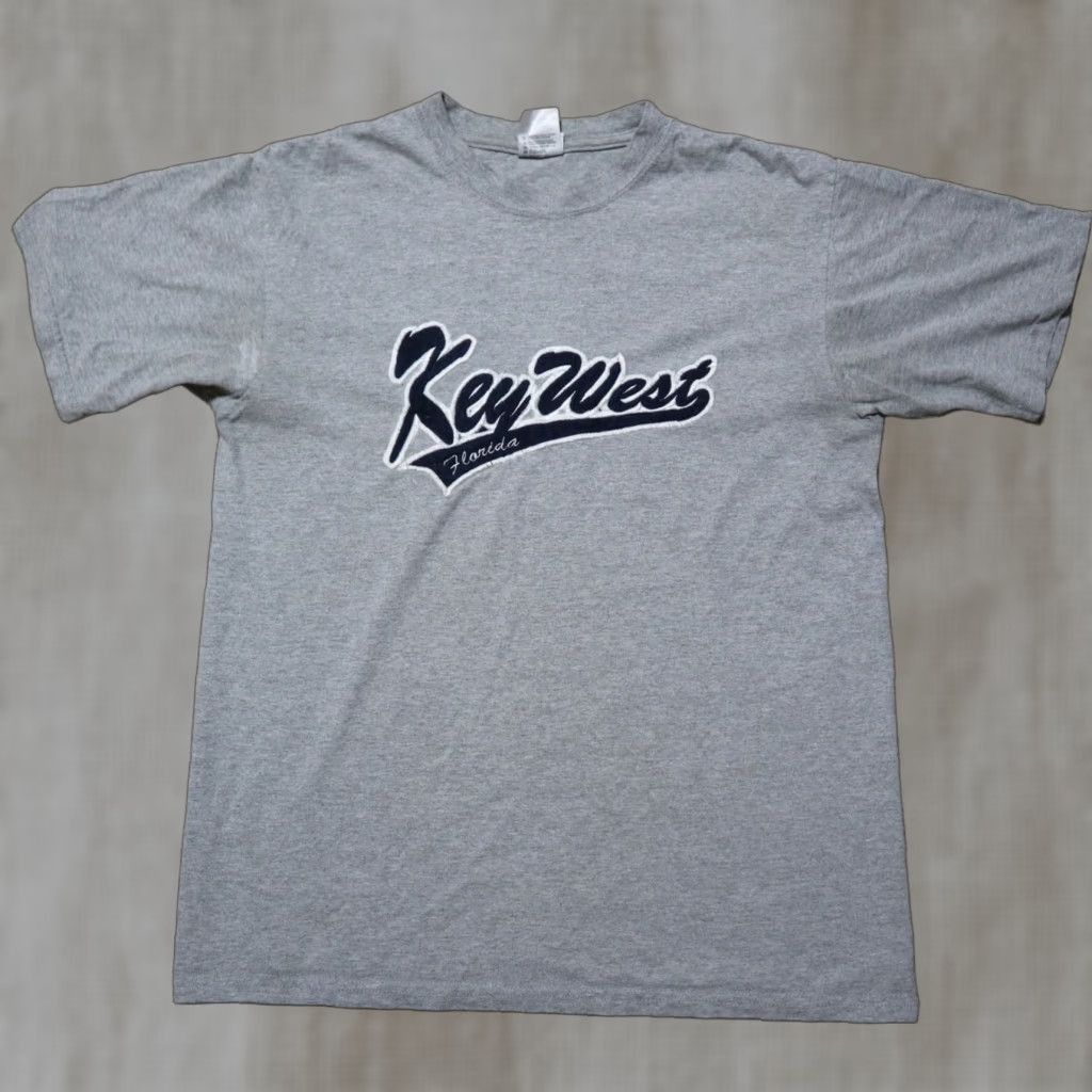 Gildan Gildan Shirt Men M Key West Florida Short Sleeve Tee T-Shirt Gray 100% Cotton Regular Crew Neck All Seasons Size US M / EU 48-50 / 2 - 1 Thumbnail