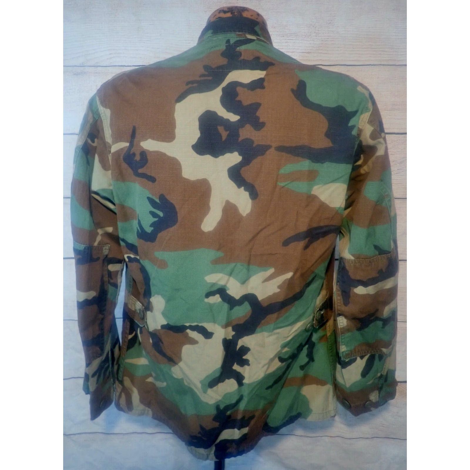 Vintage VINTAGE 80s US Army 102nd Infantry Division Woodland Camo Field Jacket Mens Small Military Camouflage All Decades Size US S / EU 44-46 / 1 - 2 Thumbnail