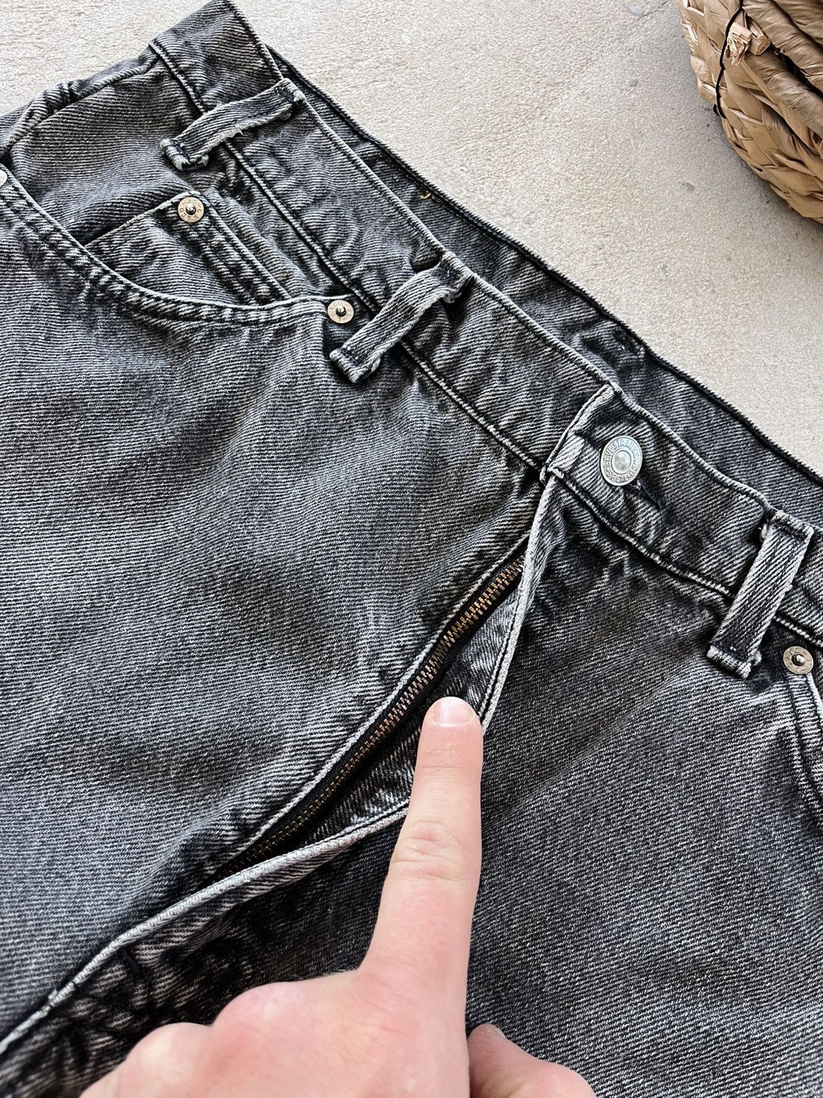 Levi's Vintage Levis 505 Denim Jeans 38x30 Grey Straight Fit Size US 38 / EU 54 - 10 Thumbnail