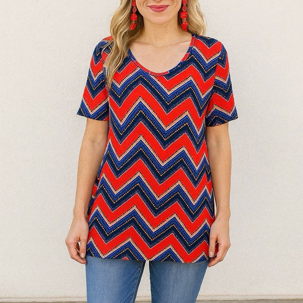 Other LuLaRoe Perfect T Women’s Chevron Print Top | XXS | Red Whit Size XXS / US 00 / IT 34 - 3 Thumbnail