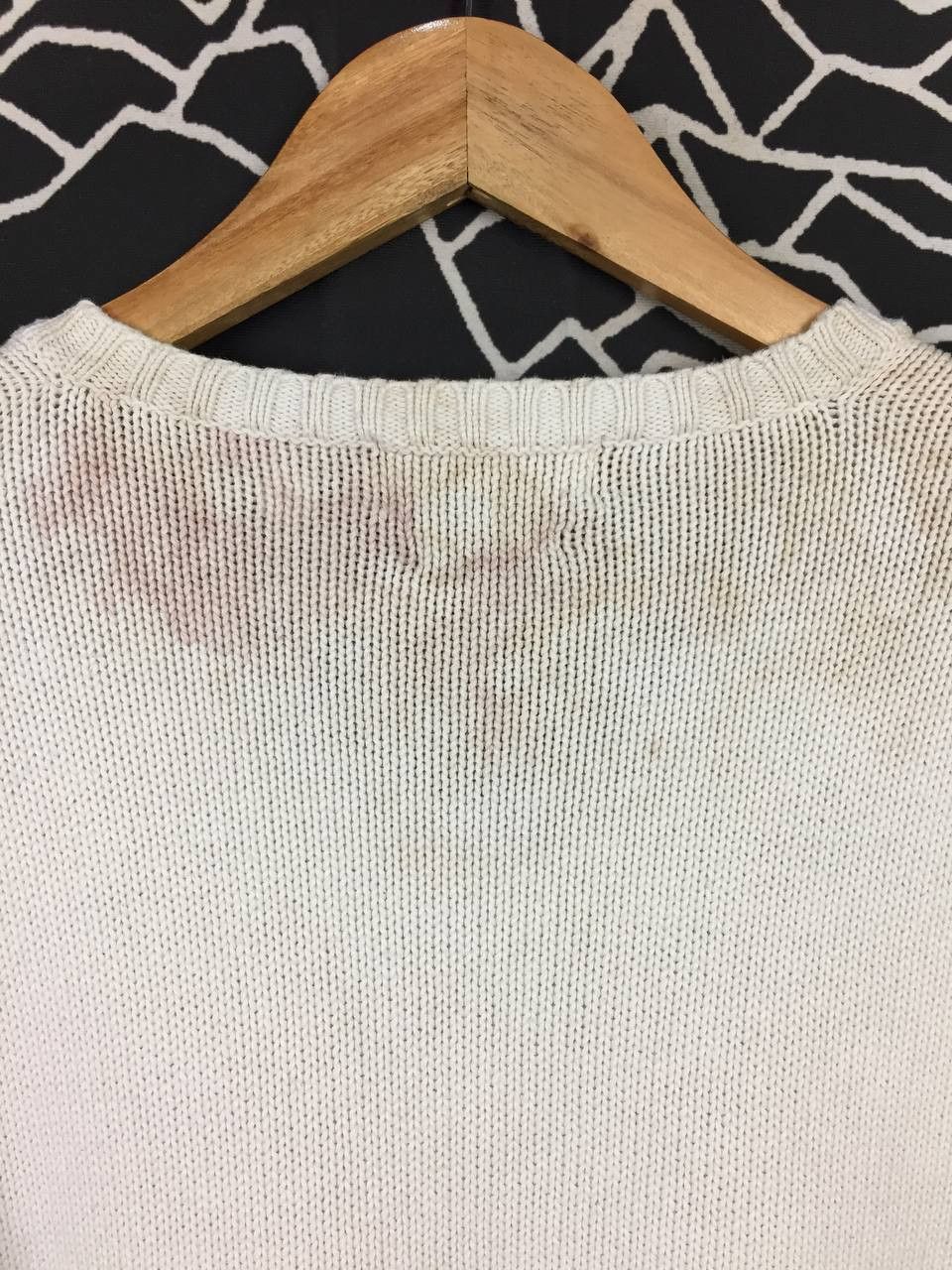 Polo Ralph Lauren Distressed Polo Ralph Lauren Cropped Fit V-Neck Knit Sweater Size US M / EU 48-50 / 2 - 10 Thumbnail