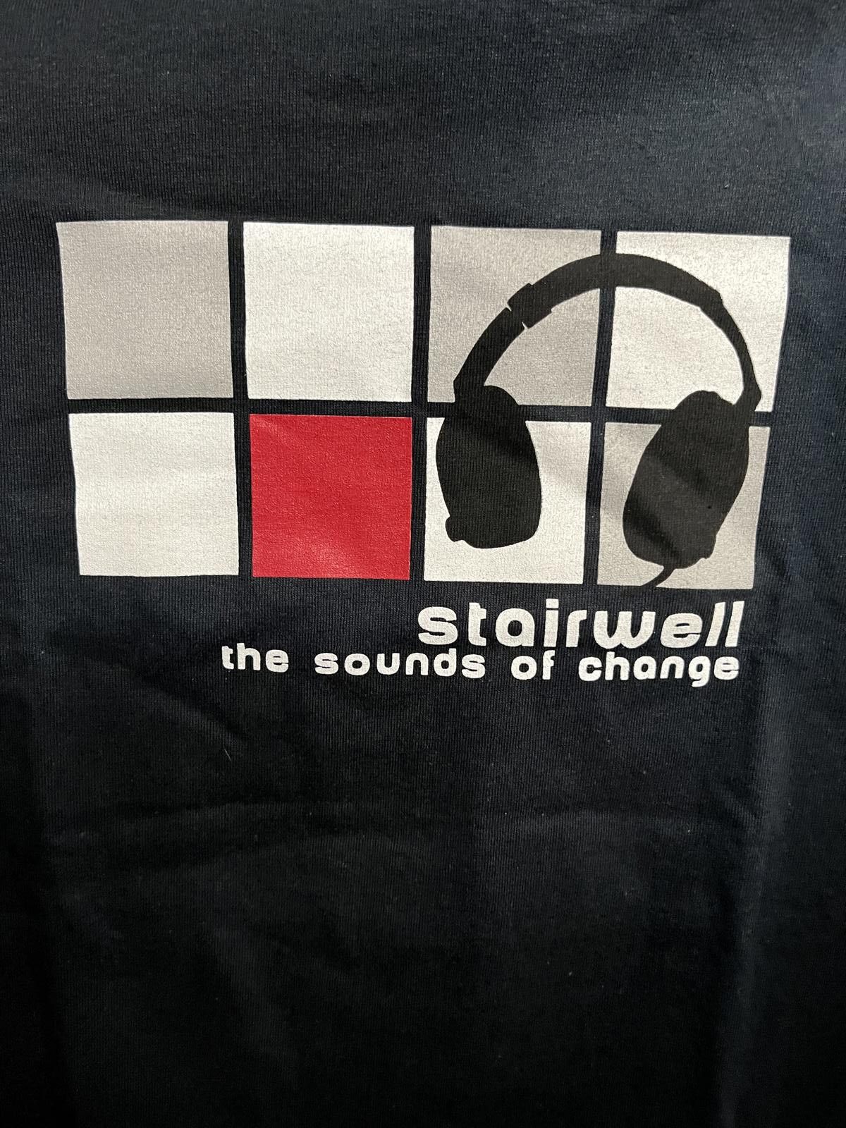 Anvil Stairwell Band T-shirt Album The Sounds of Change - M Size US M / EU 48-50 / 2 - 3 Thumbnail