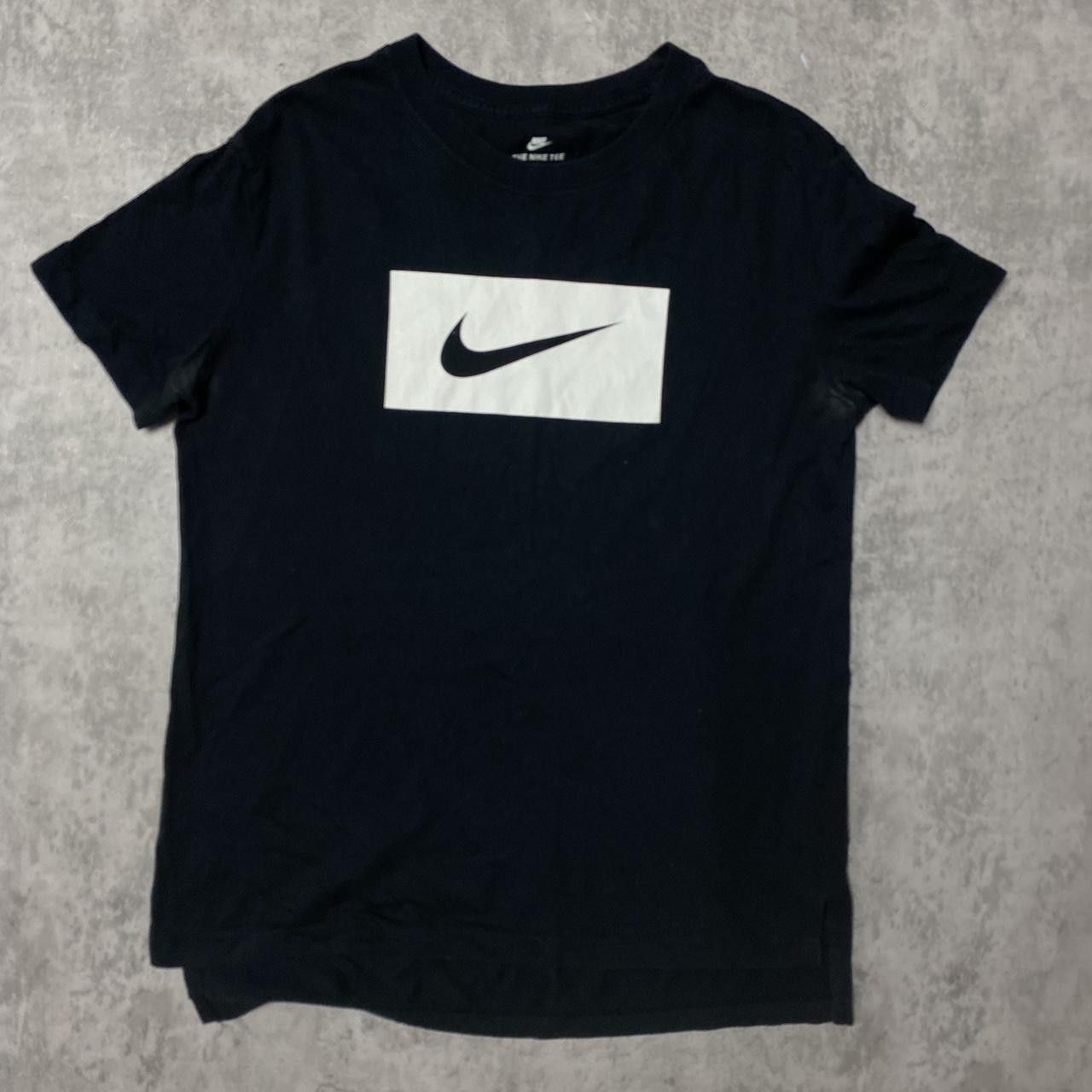 Nike Nike black & white tee #nike Size US M / EU 48-50 / 2 - 1 Thumbnail