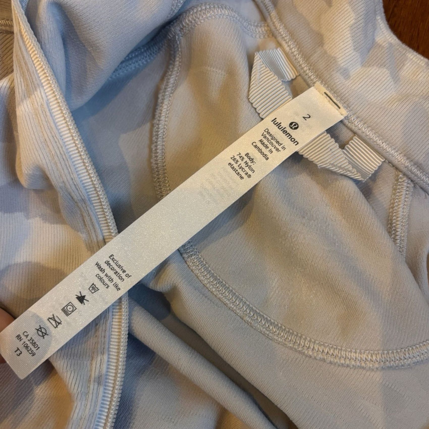 Lululemon Womens Lululemon Pace Pursuit 1/2 Zip Pullover Gray White Camo sz 2 Size XS / US 0-2 / IT 36-38 - 6 Thumbnail