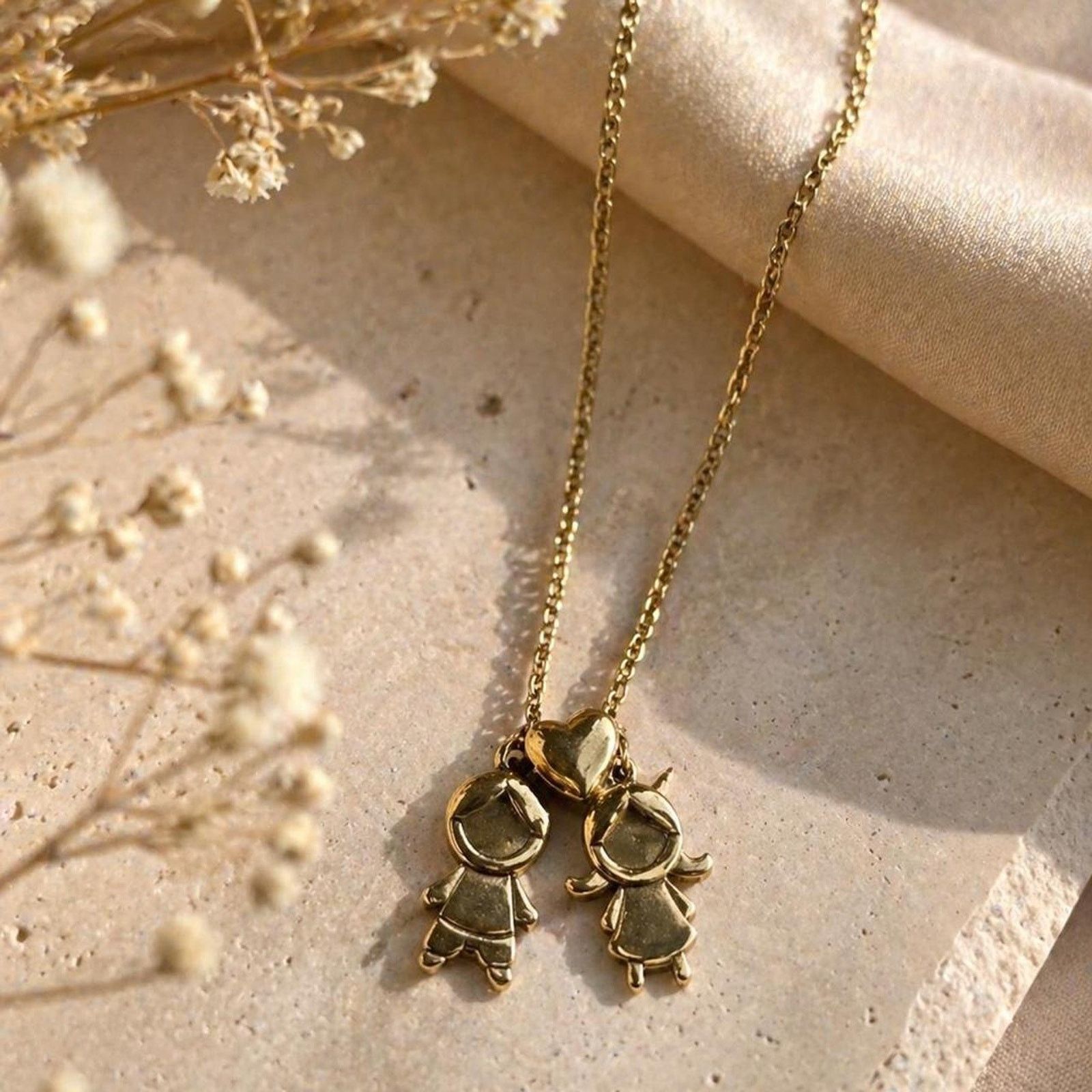 Other Gold family necklace with boy Size ONE SIZE - 4 Thumbnail