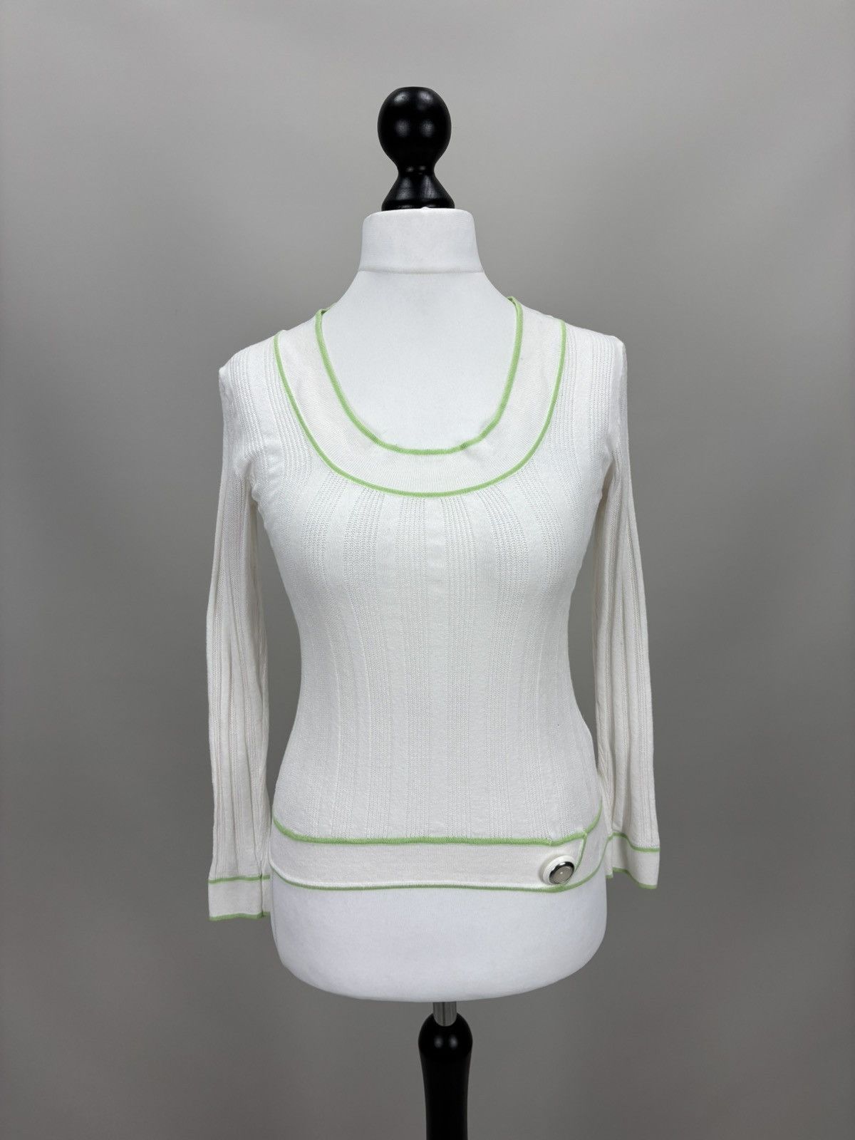 Dolce & Gabbana Womens sweater Dolce Gabbana Size M Color White Size M / US 6-8 / IT 42-44 - 1 Thumbnail
