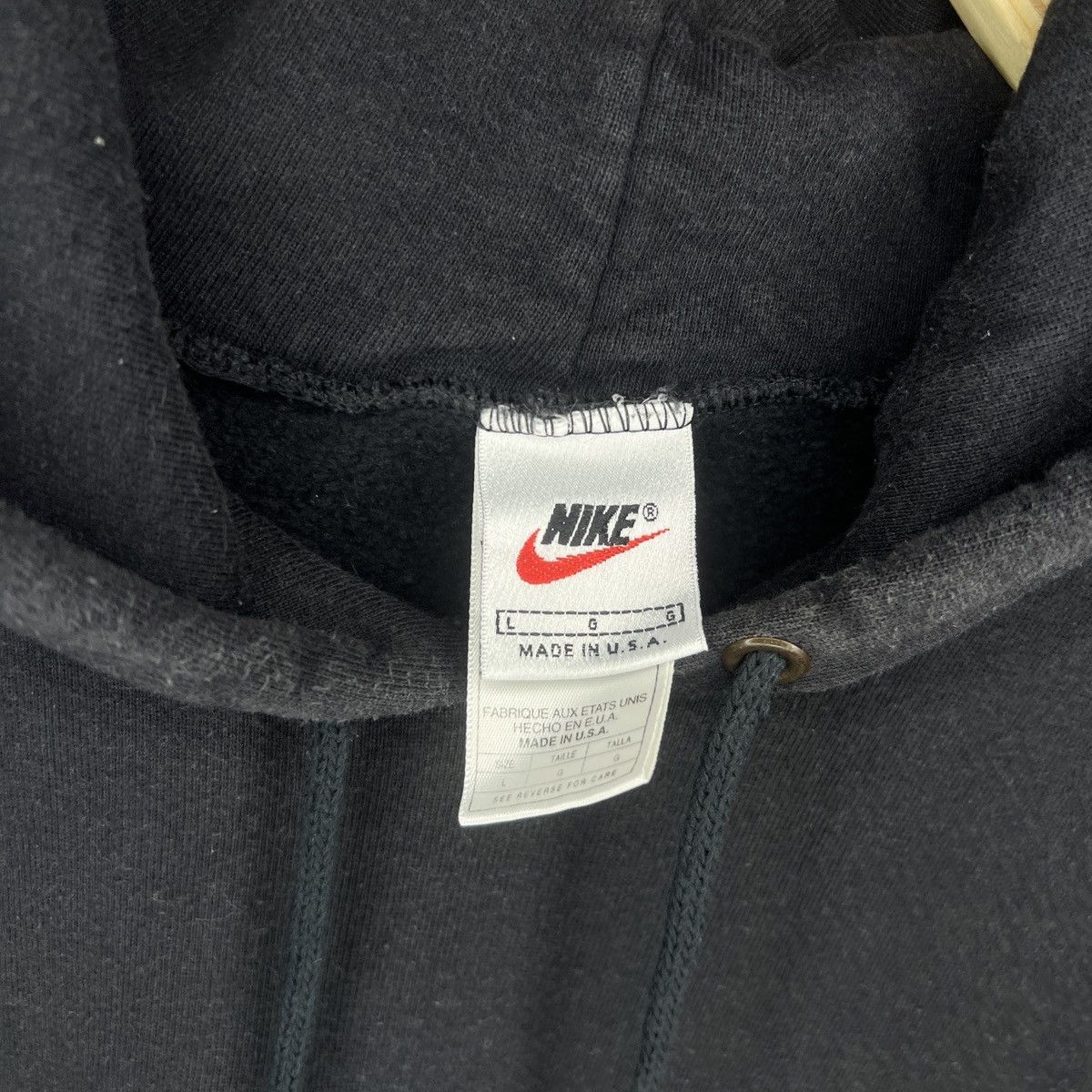 Nike Vintage Nike Hoodie Black Logo Swoosh Boxy 90s Size US L / EU 52-54 / 3 - 5 Thumbnail