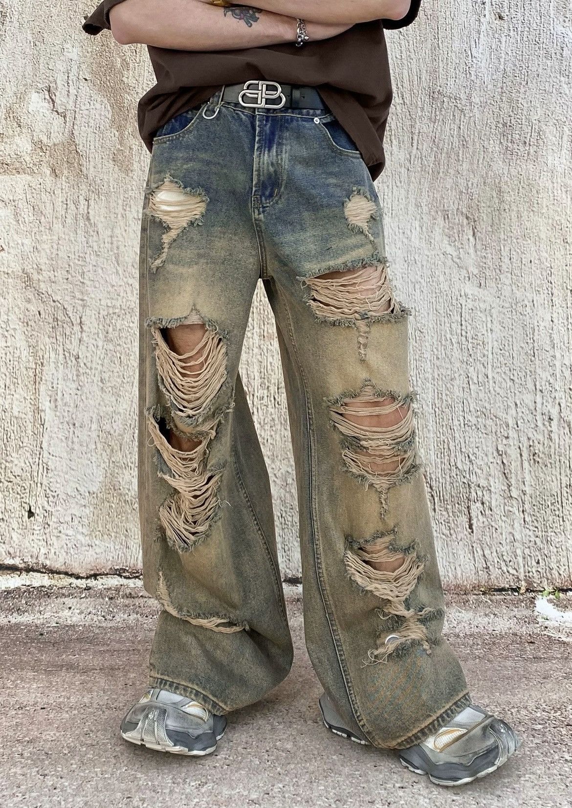 Image of Vintage Retro Faded Dirty Mud Dyed Distressed Ripped Jeans Pants in Blue, Men's (Size 33)