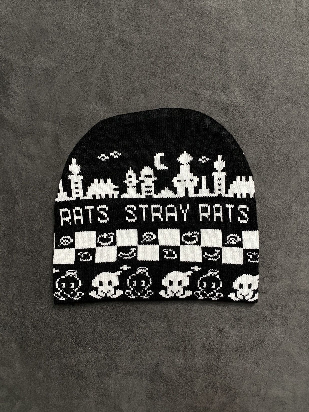 Japanese Brand Rare Stray Rats x Sonic Chao VMU No Cuff White Beanie Hat OS Size ONE SIZE - 1 Thumbnail