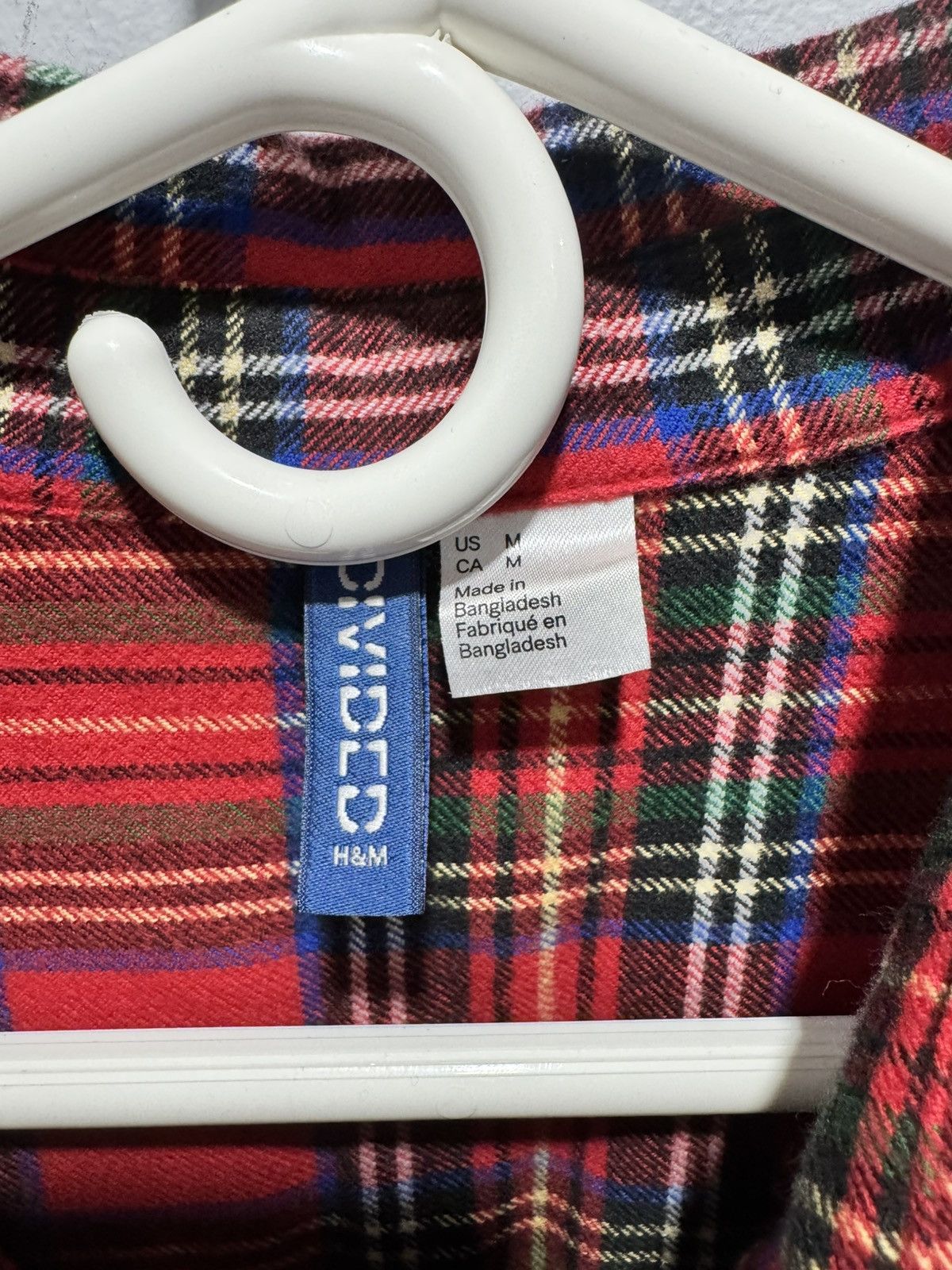 H&M H&M Red Flannel Button-up Shirt Size: Medium Size US M / EU 48-50 / 2 - 3 Thumbnail
