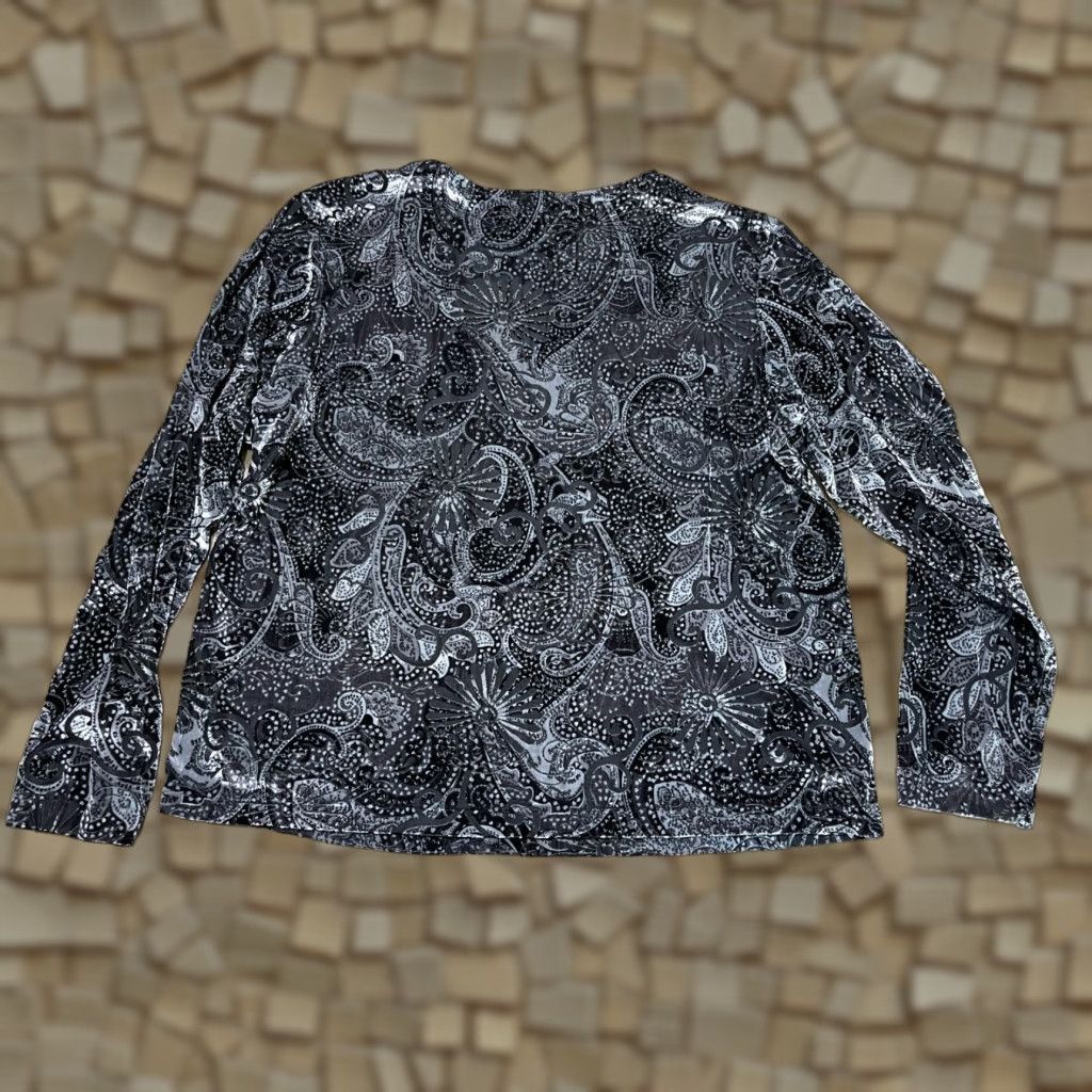 Laura Ashley Laura Ashley Shirt Women's Medium Brown White Paisley Long Sleeve Size M / US 6-8 / IT 42-44 - 1 Thumbnail
