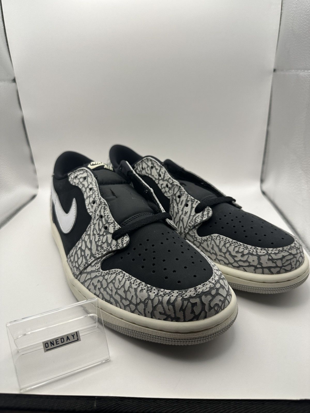 Jordan Brand Jordan 1 Retro Low OG Black Cement Size US 10 / EU 43 - 3 Thumbnail