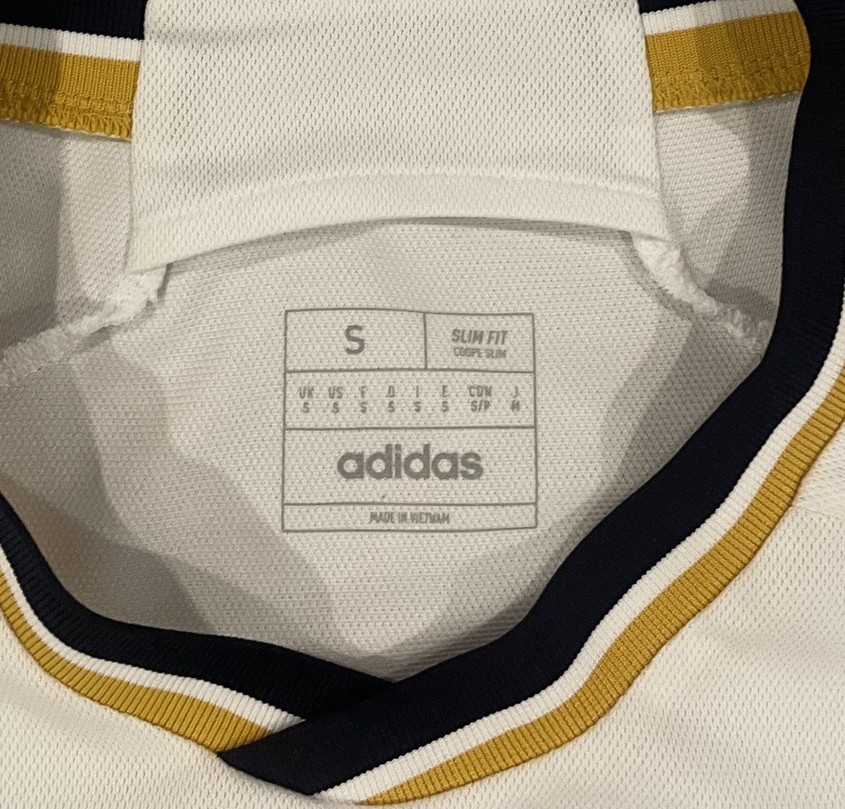 Adidas Adidas 2023/24 Real Madrid Soccer Jersey Men's Size Small Size US S / EU 44-46 / 1 - 3 Thumbnail