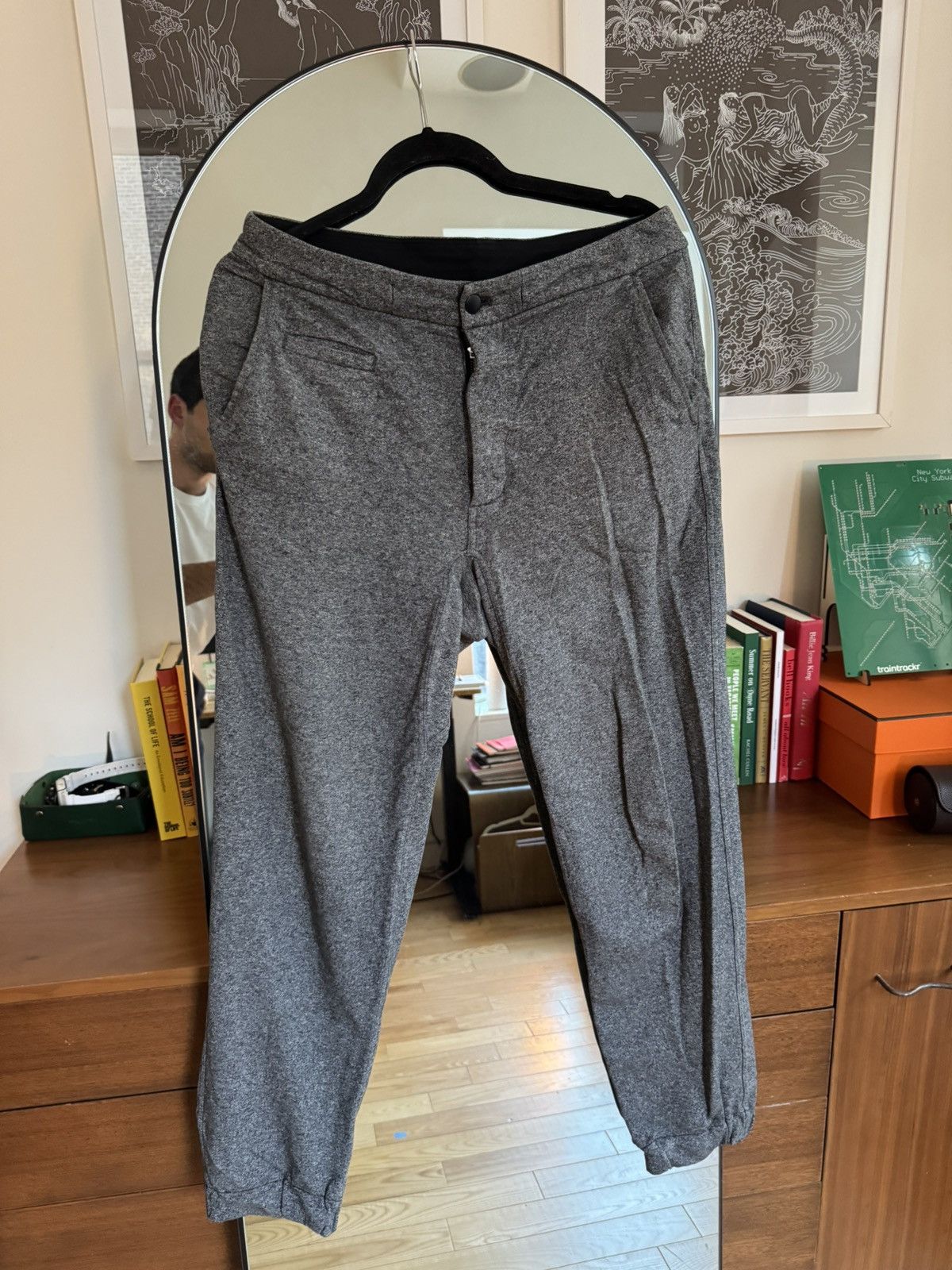 Lululemon Lululemon Sweatpants Size US 32 / EU 48 - 1 Thumbnail