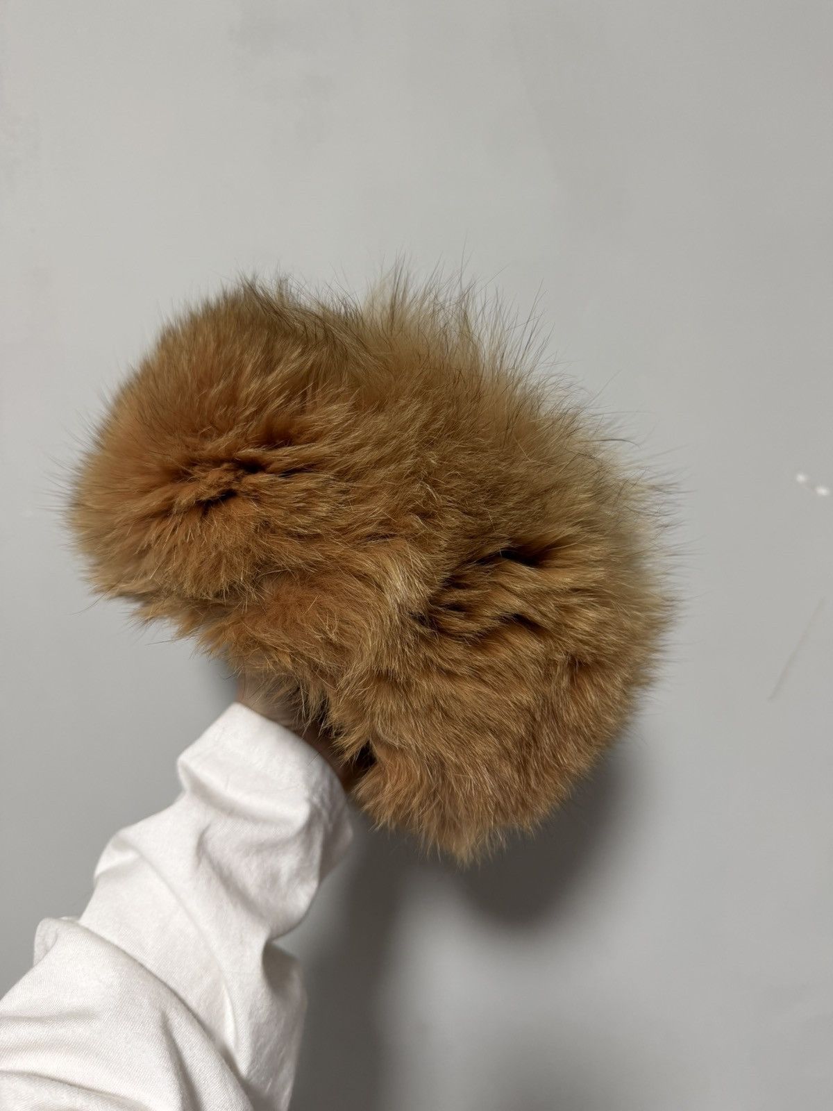 Japanese Brand Vintage Fuzzy Hat Real Fur Beret Style Y2K Yeti balenciaga Size ONE SIZE - 1 Thumbnail