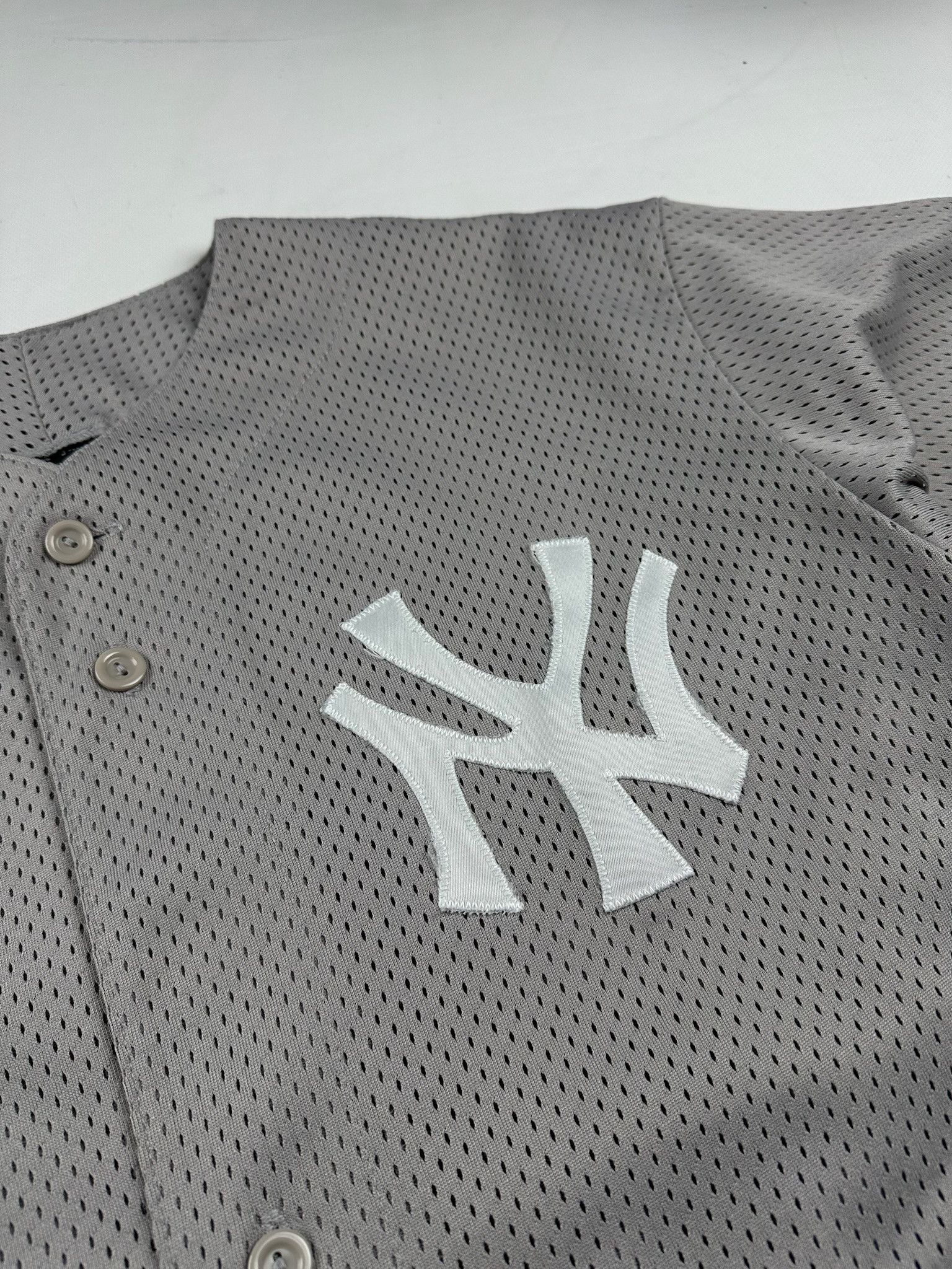 Majestic Yankees Majestic brand Jersey Size US M / EU 48-50 / 2 - 8 Thumbnail