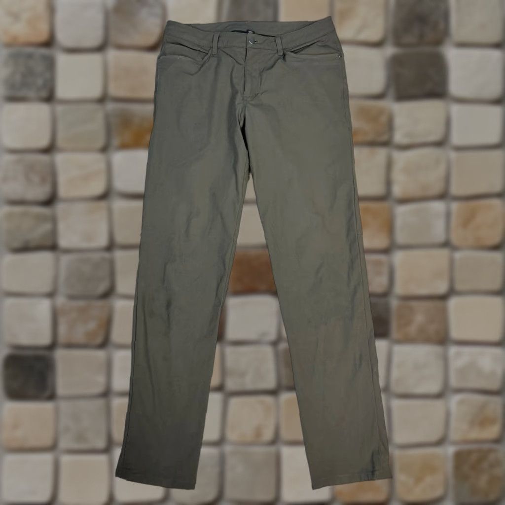 Lululemon ABC Pants Mens 33 Gray Chino Warpstreme Straight Leg Slim Fit - 5-Pocket Design Flat Front Stretch Easy Care