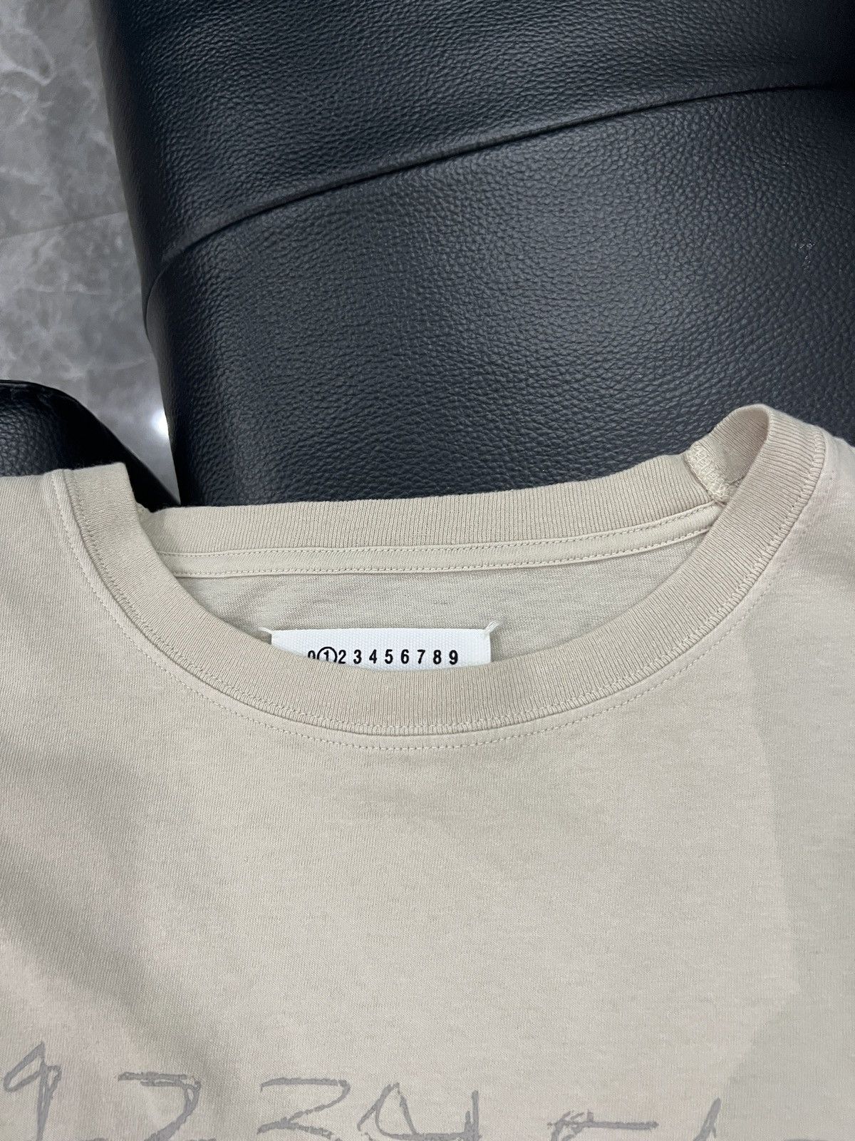 Maison Margiela Maison Margiela SS26 Graffiti Logo T-Shirt Size US XL / EU 56 / 4 - 4 Thumbnail