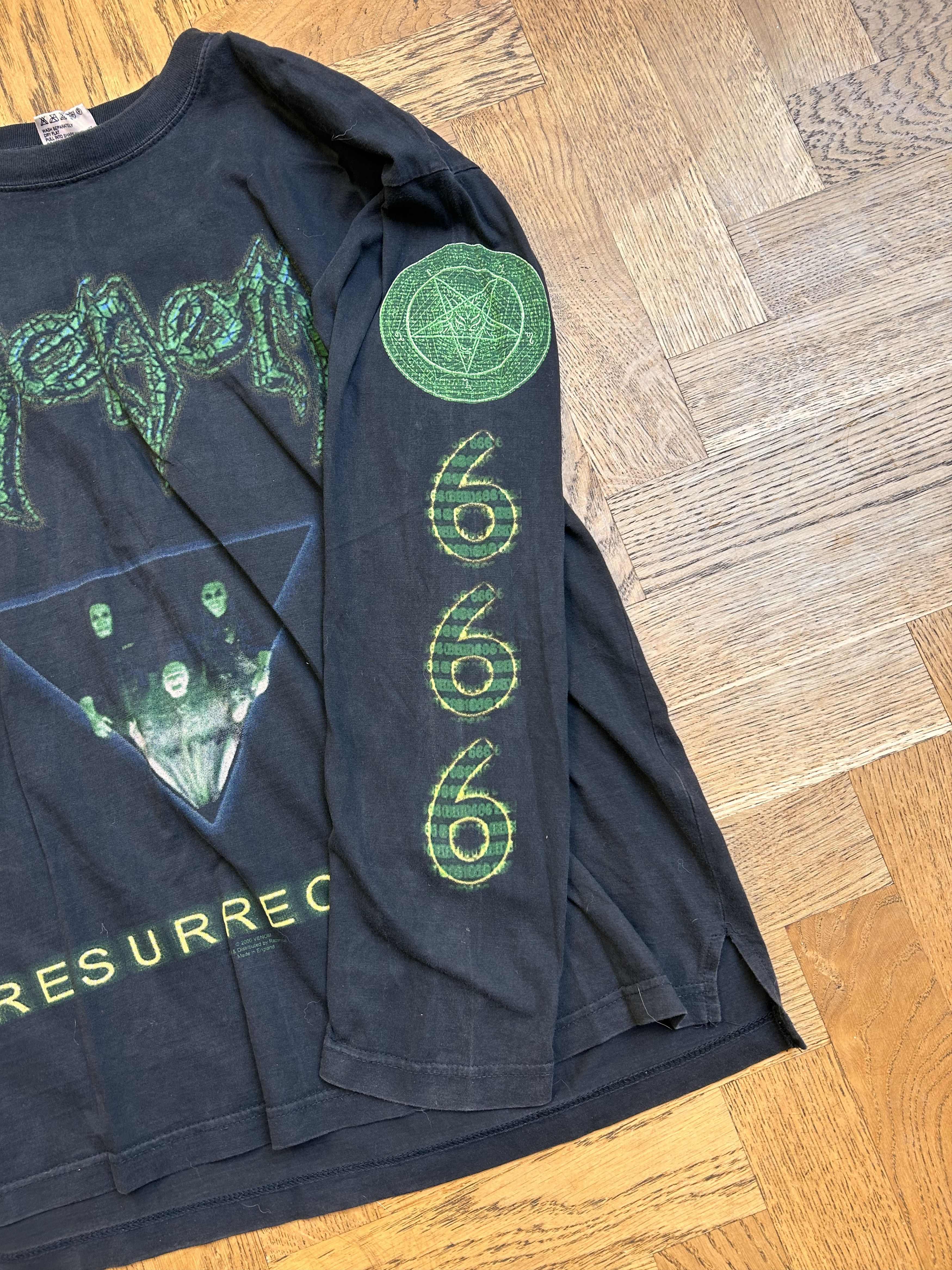 Other Vintage 2000 Venom Resurrection Tour T-shirt XL Size US XL / EU 56 / 4 - 4 Thumbnail