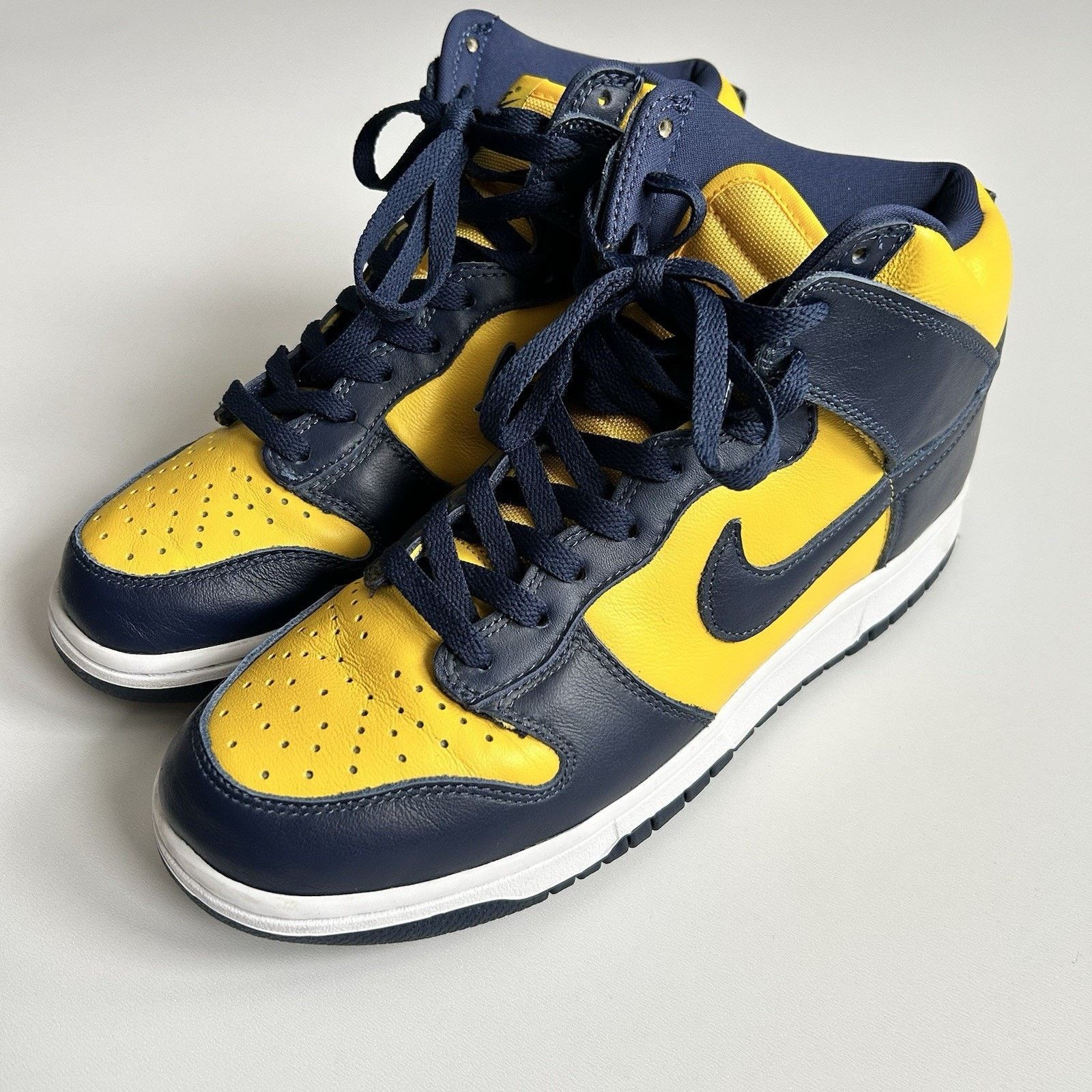 Nike Nike Dunk High US 9.5 SP Retro Michigan Varsity Maize Navy Size US 9 / EU 42 - 2 Thumbnail