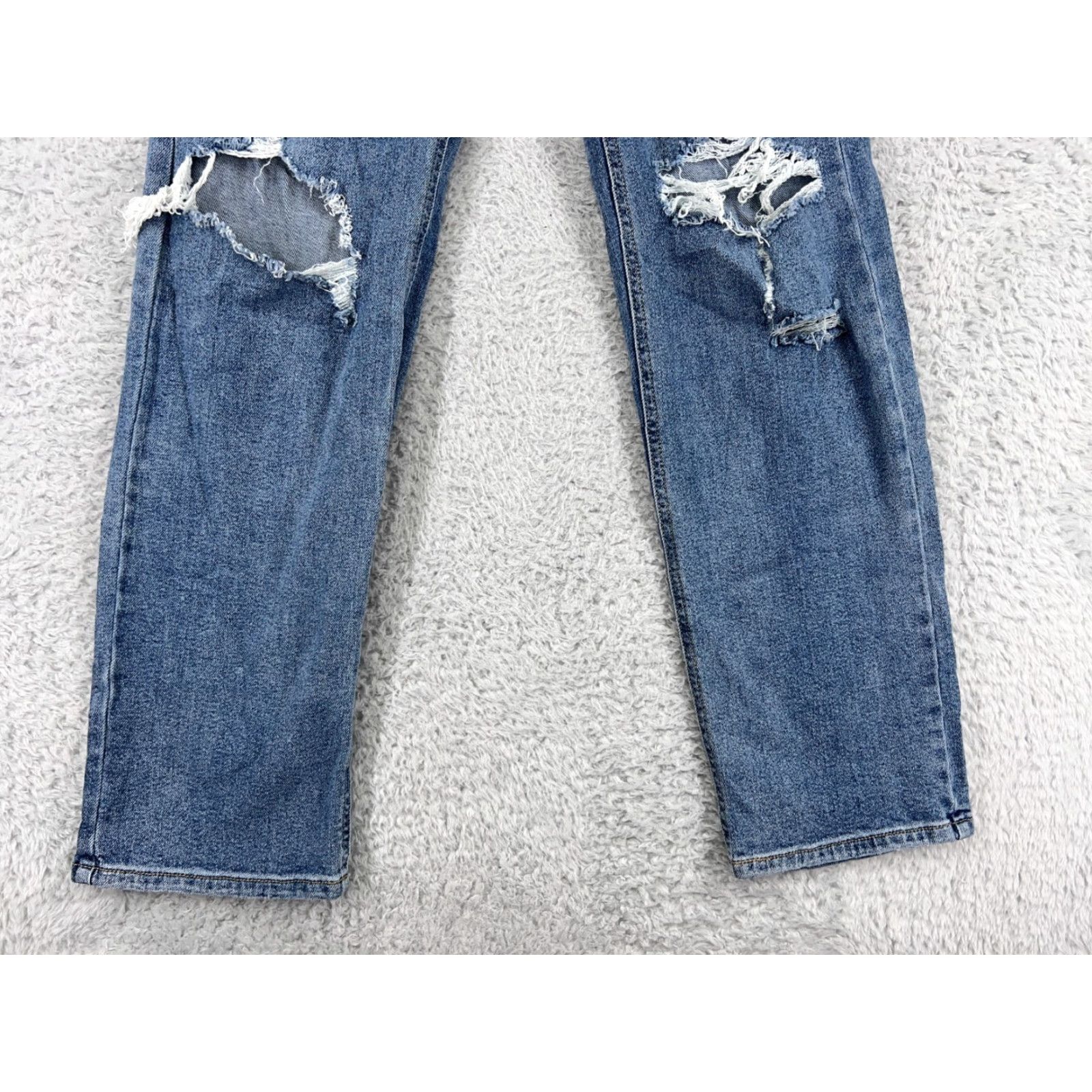 Vintage Wild Fable Jeans Womens 2 Blue Distressed Button Fly Straight Medium Wash 26x30 Vintage No Mens Womens Girls? Size 26" / US 2 / IT 38 - 5 Thumbnail